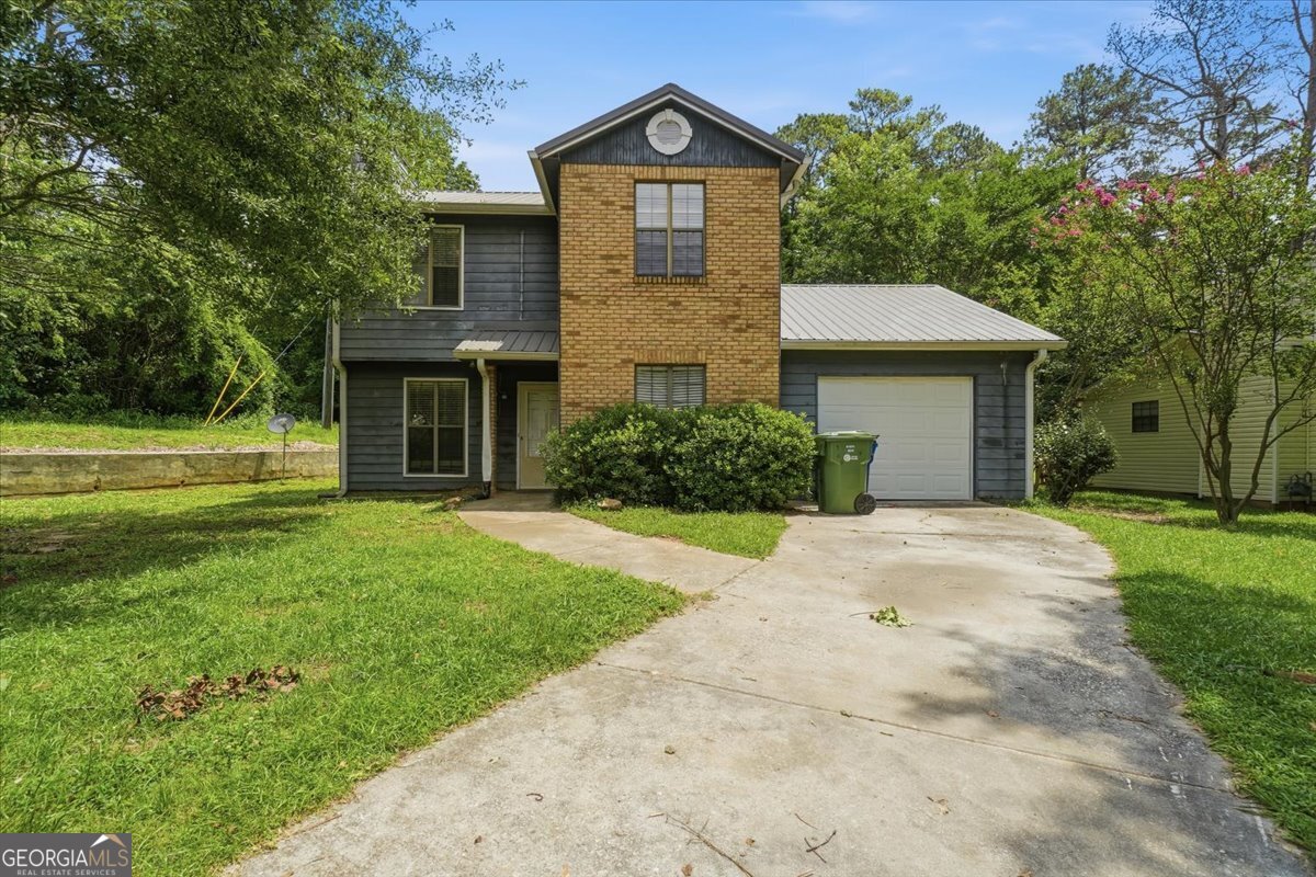 194 Brownlee Road Sw Property Photo 1