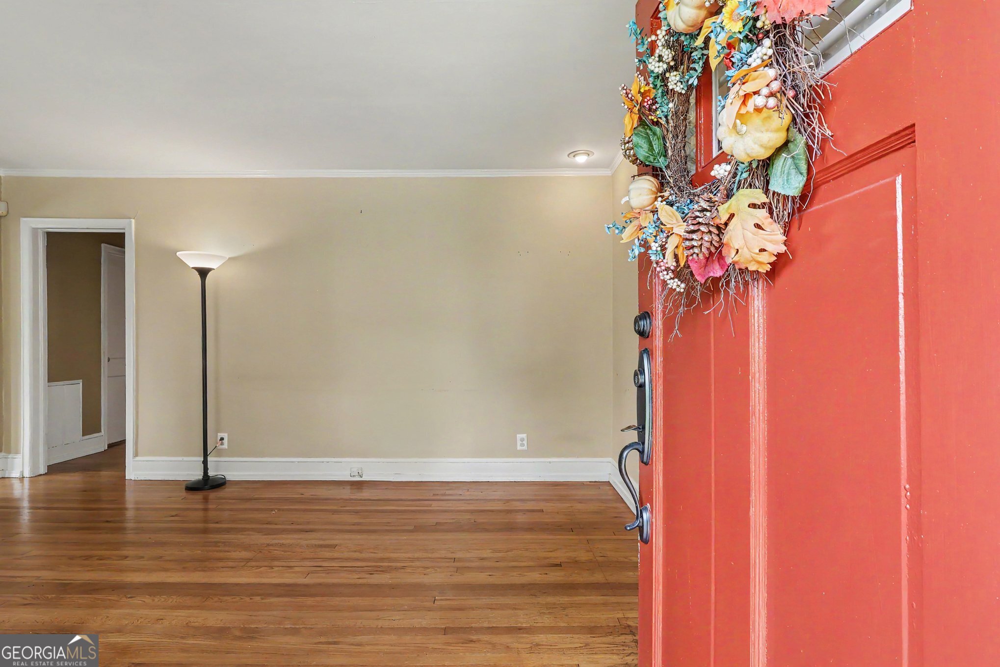 2531 Batavia Street Property Photo 5