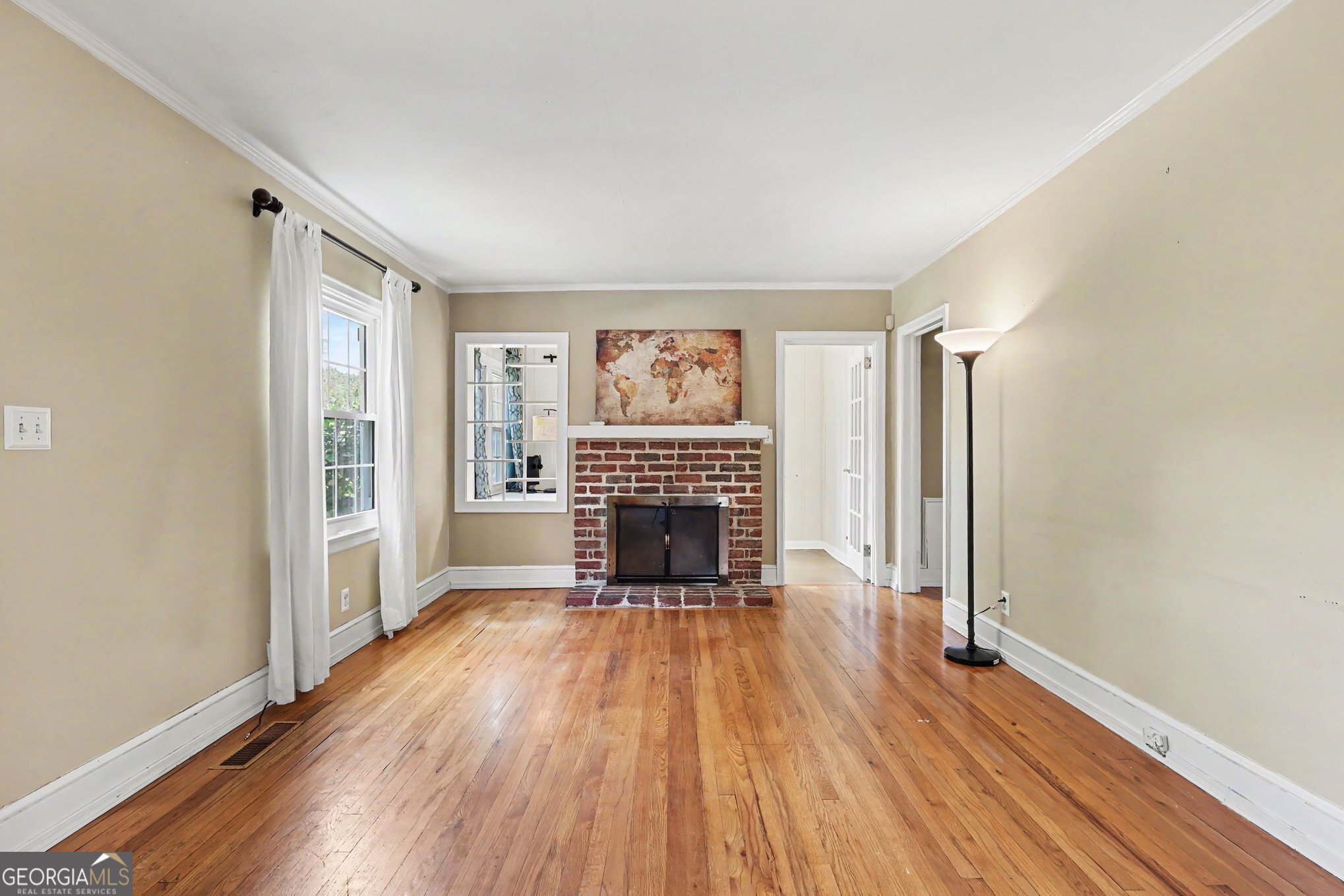 2531 Batavia Street Property Photo 6