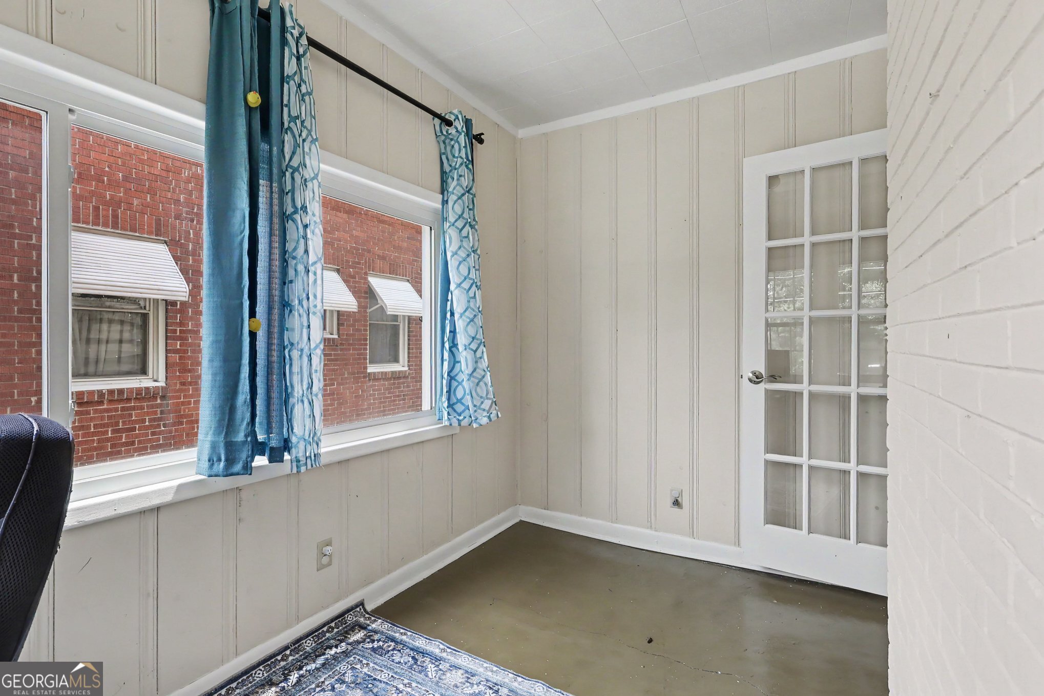 2531 Batavia Street Property Photo 16