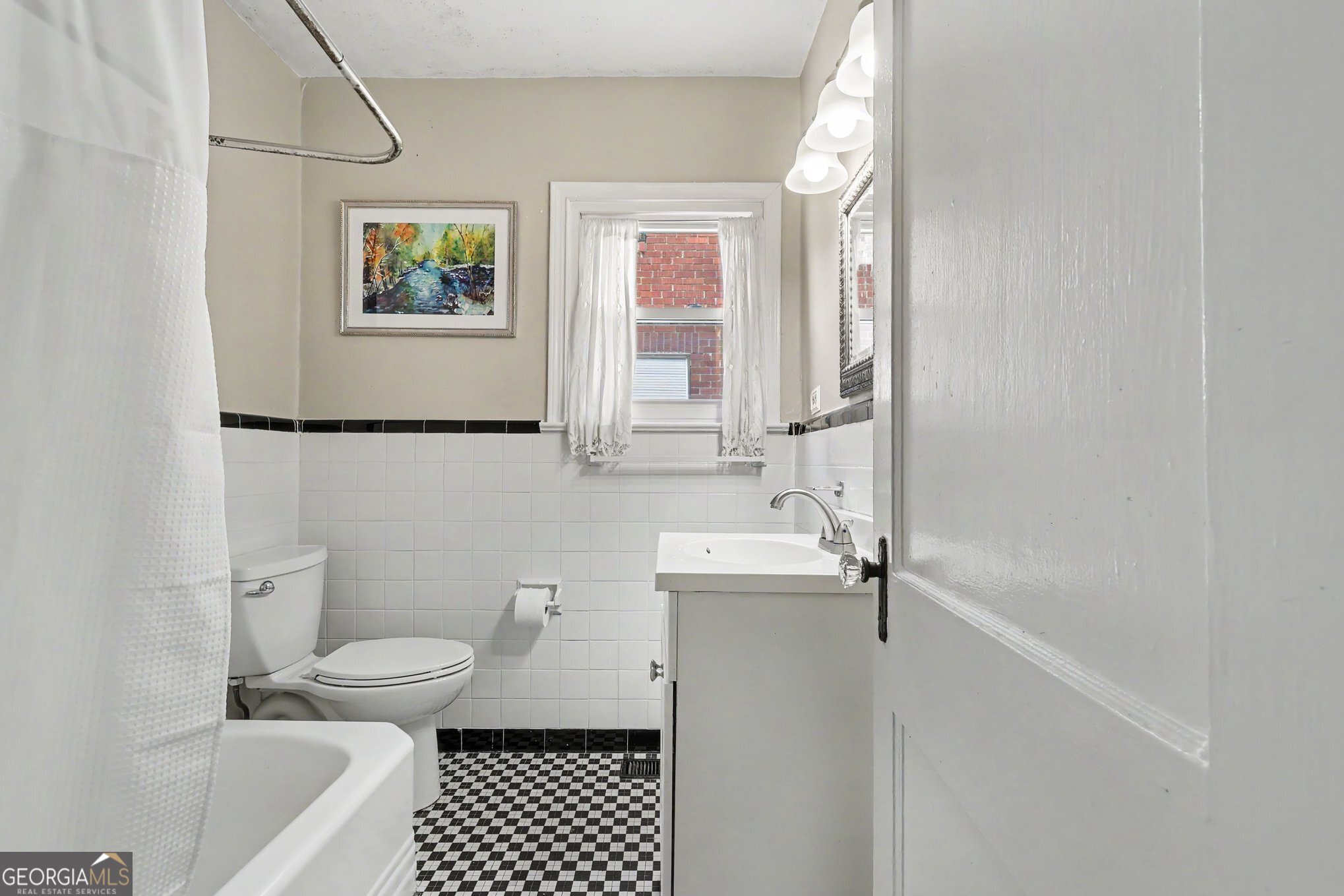 2531 Batavia Street Property Photo 21