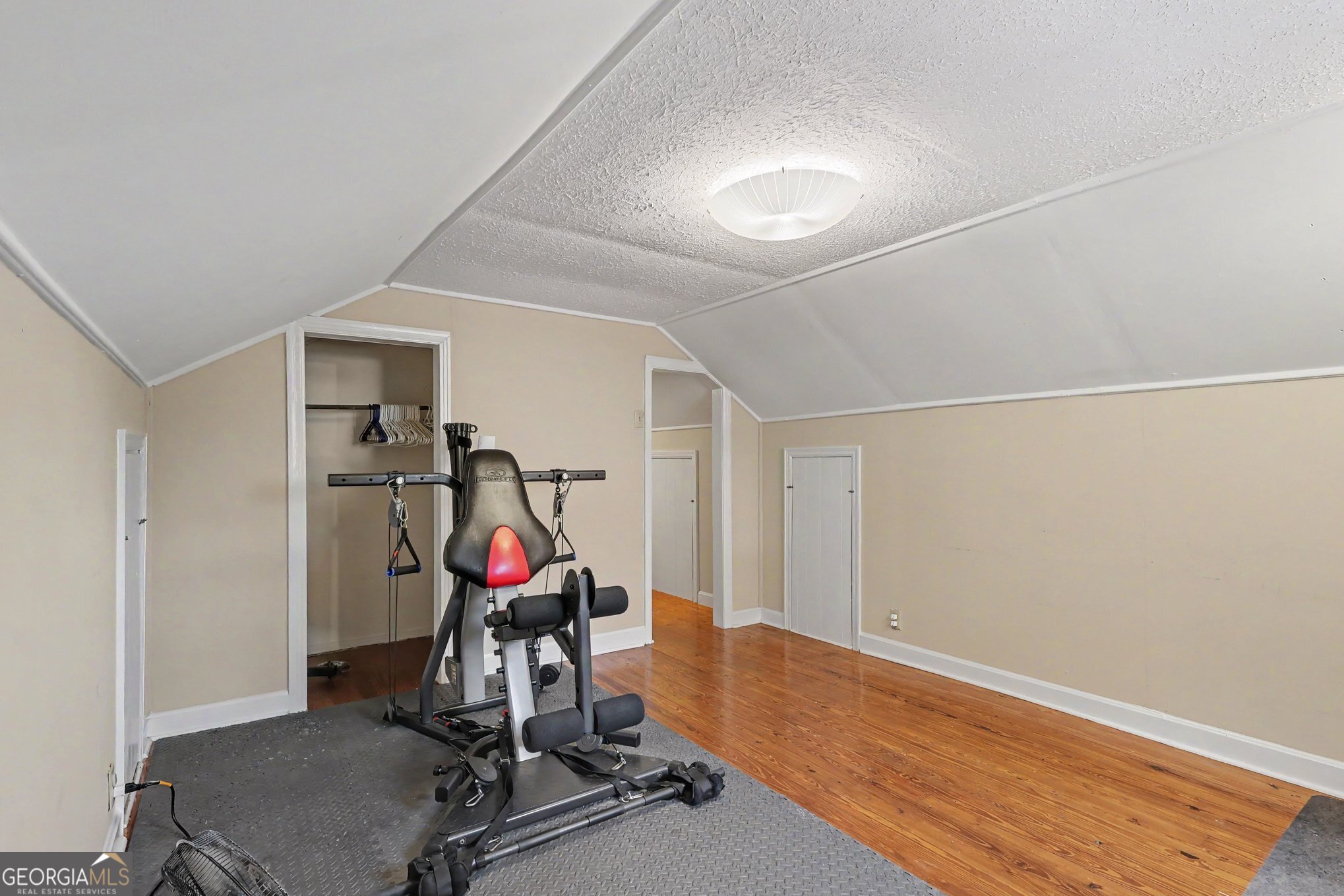 2531 Batavia Street Property Photo 27