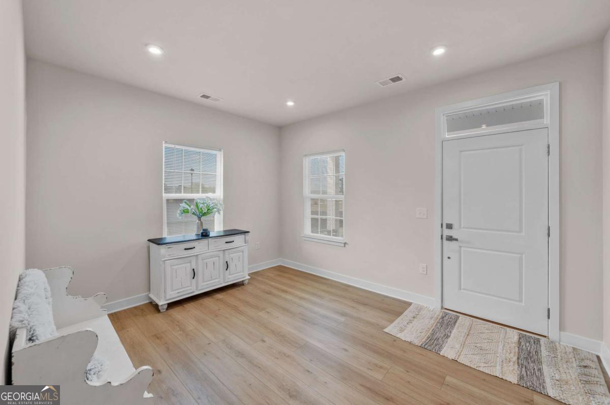 157 Asbury Circle Property Photo 9