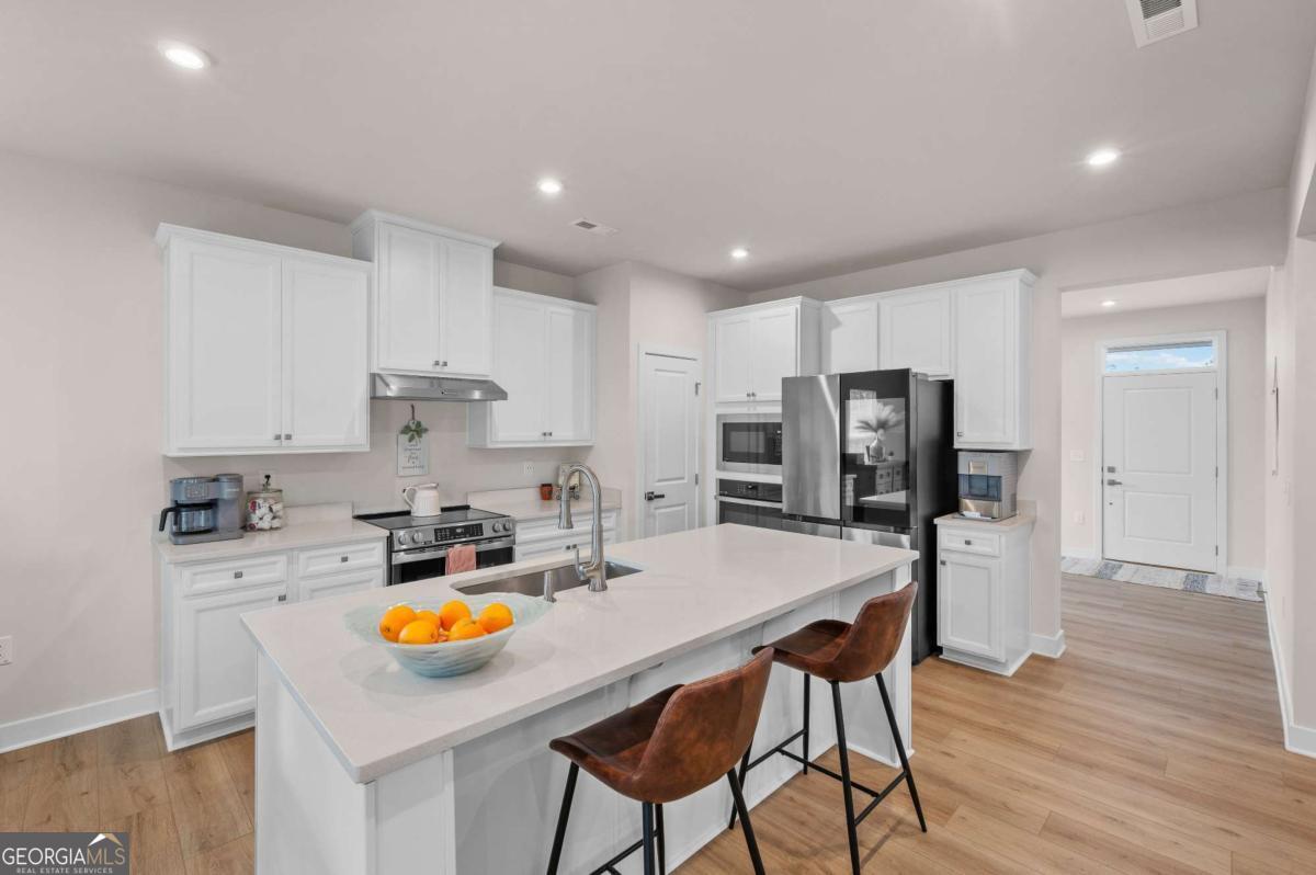 157 Asbury Circle Property Photo 12