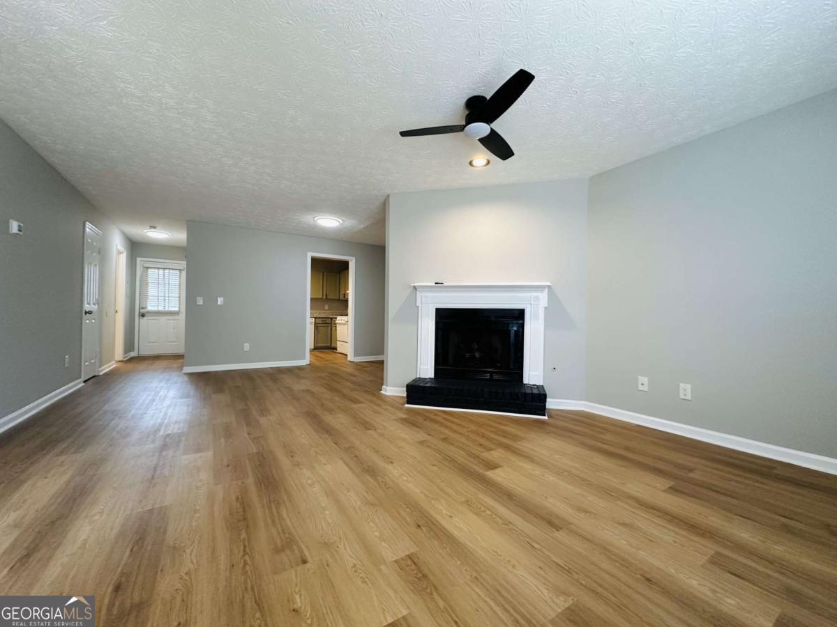 1016 Kennesborough Road Nw Property Photo 4