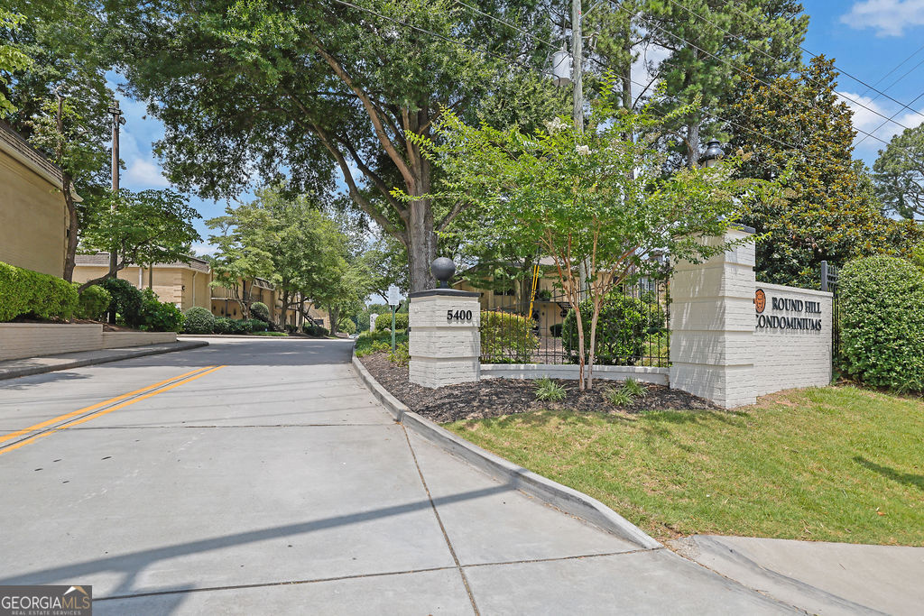 5400 Roswell Road # P3 Property Photo 2