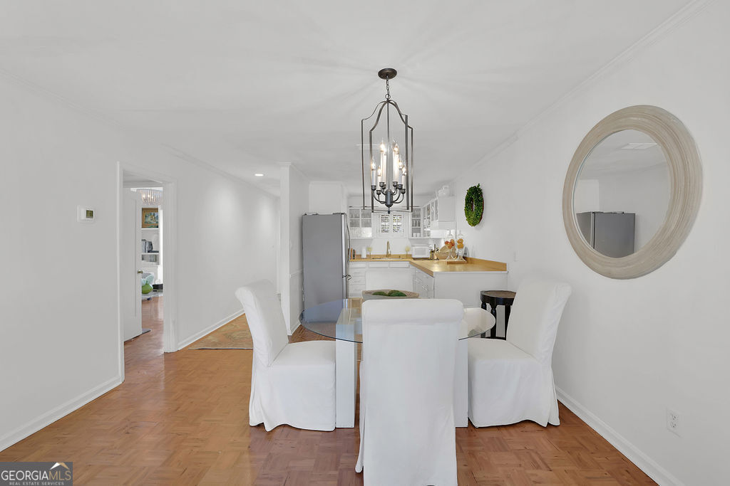5400 Roswell Road # P3 Property Photo 15