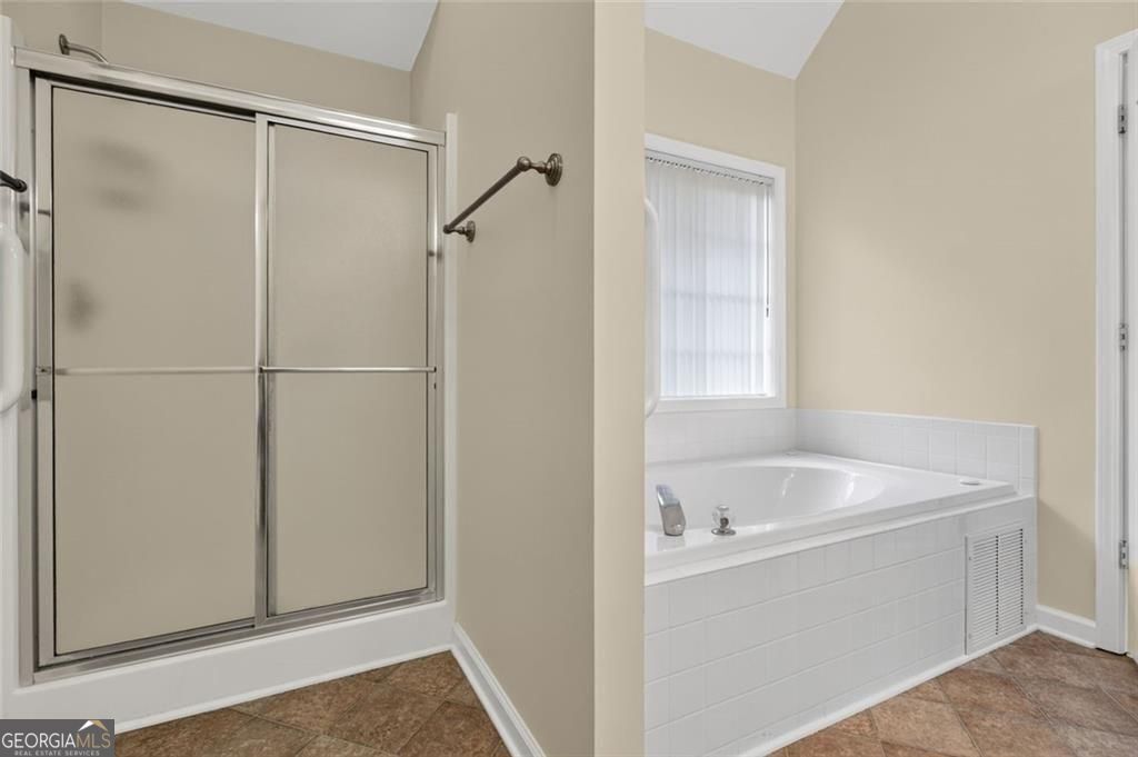 2820 Cobblestone Drive Property Photo 22