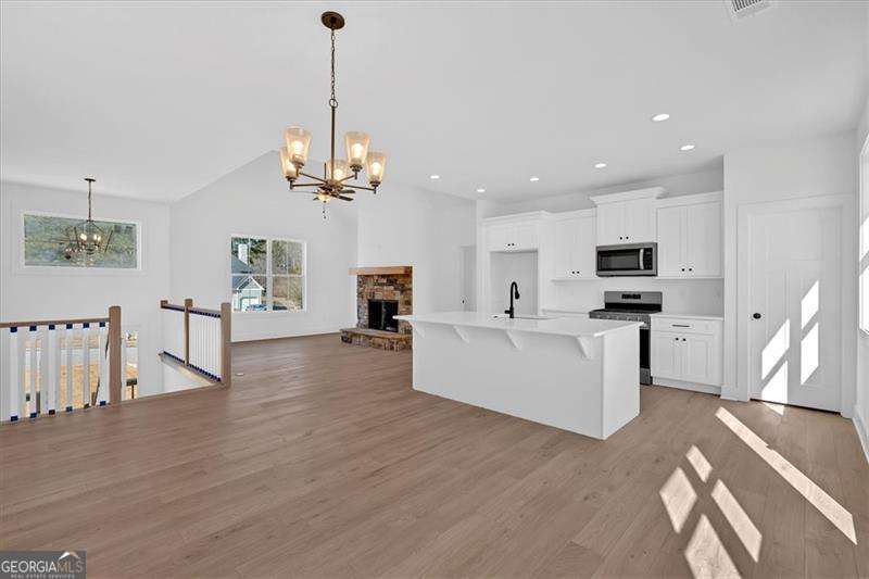13 Lucas Lane Property Photo 9