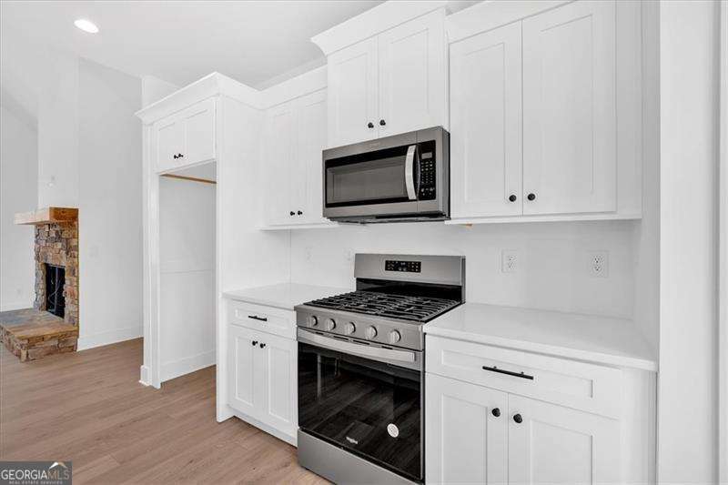 13 Lucas Lane Property Photo 12