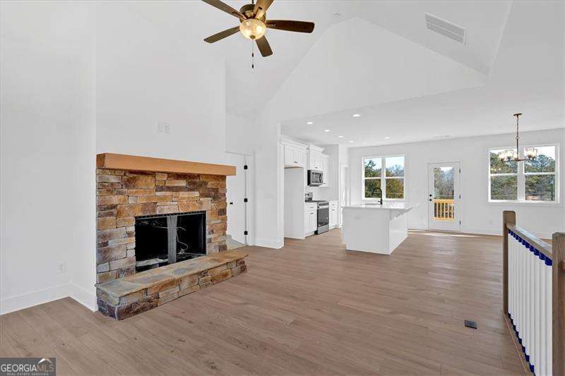 13 Lucas Lane Property Photo 16