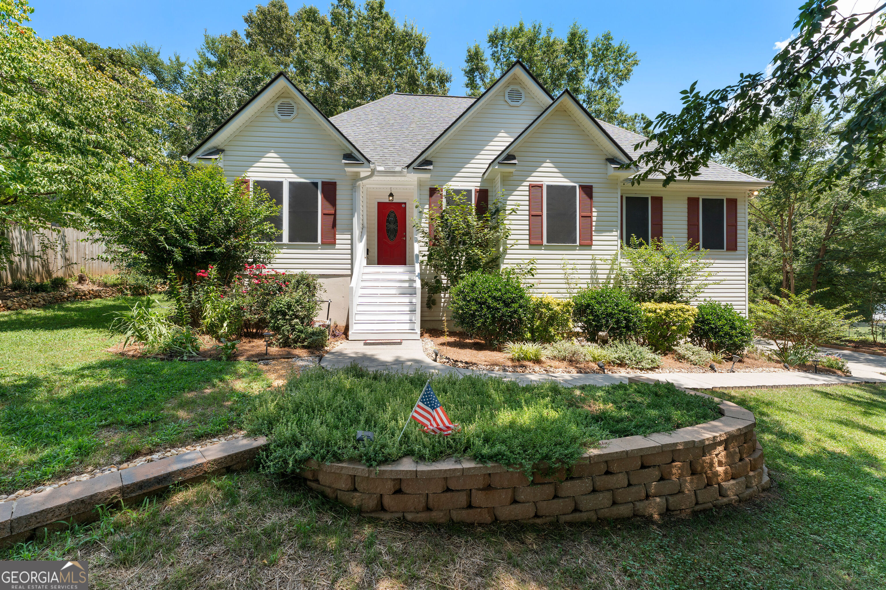 24 Woodhaven Court Sw Property Photo 1