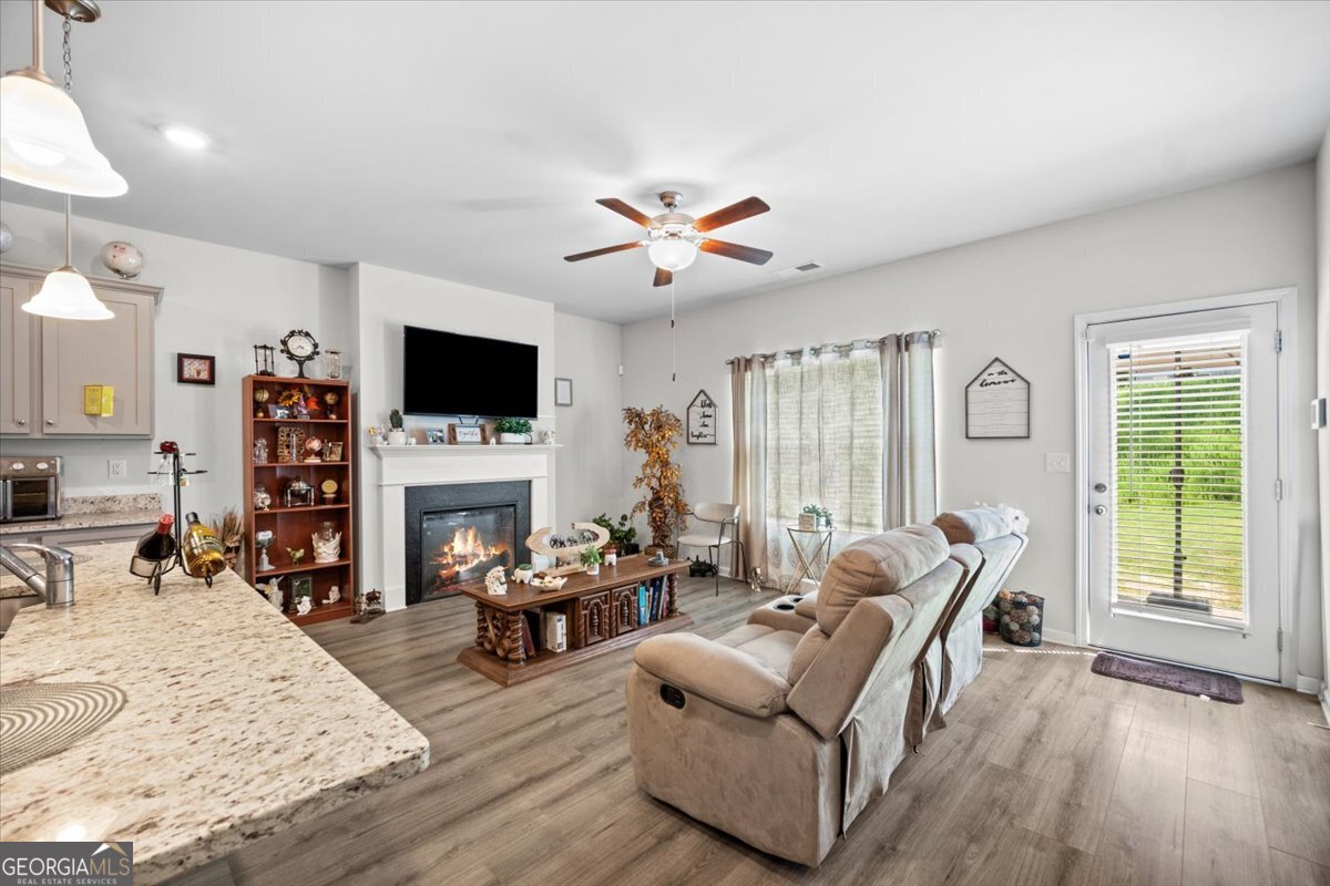 7503 Knoll Hollow Road Property Photo 11