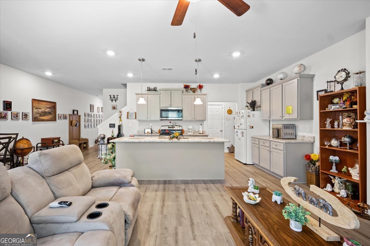 7503 Knoll Hollow Road Property Photo 12