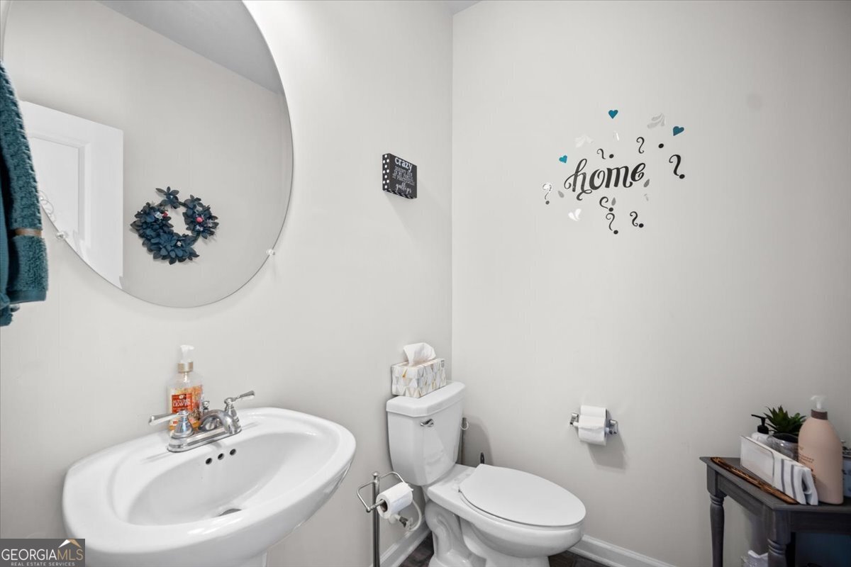 7503 Knoll Hollow Road Property Photo 14