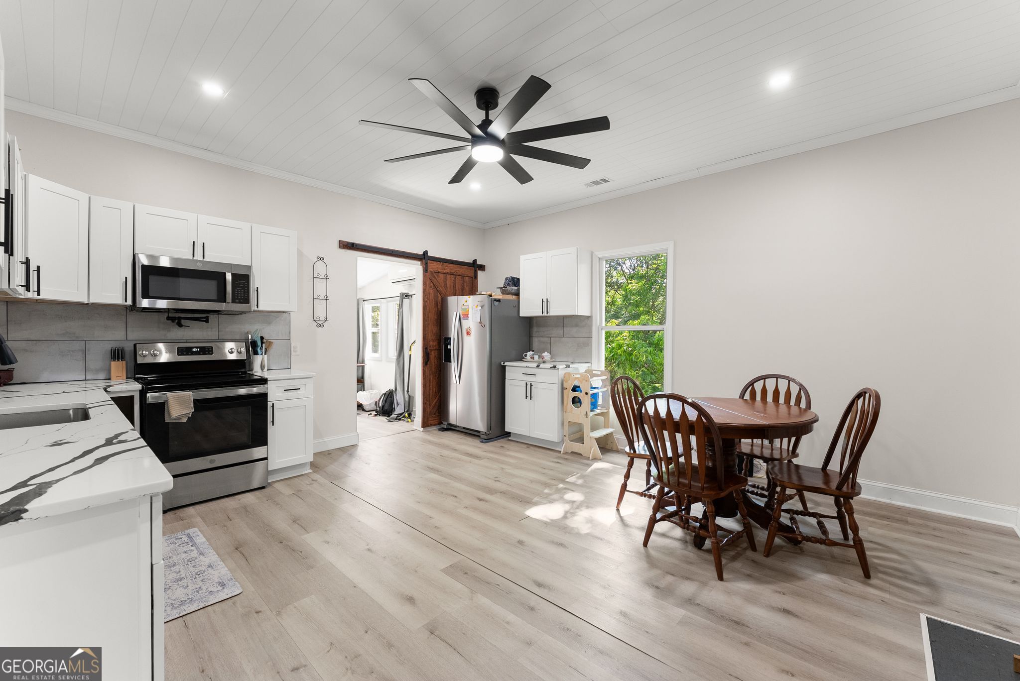 2158 N Broad Street Property Photo 7