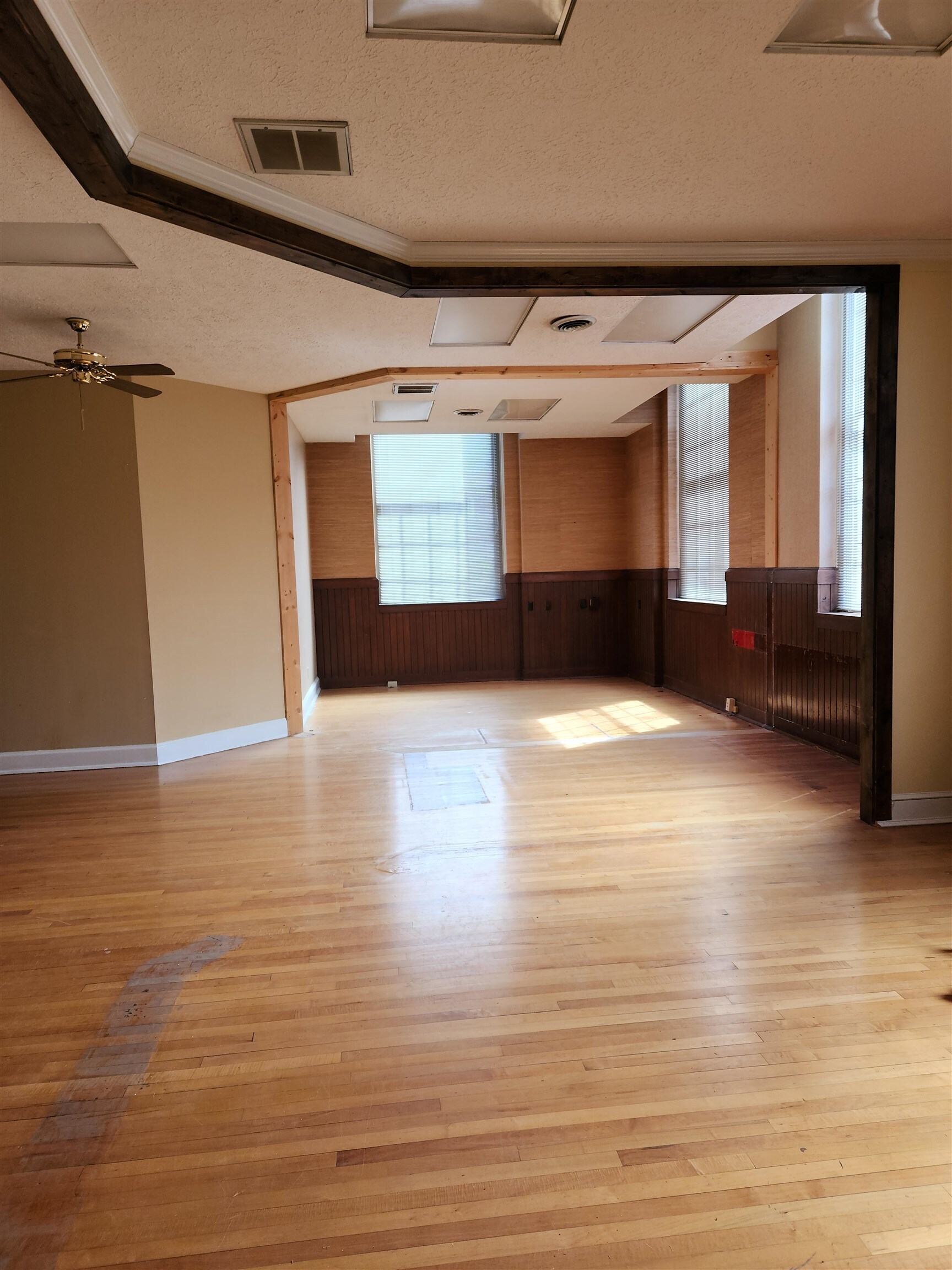 133 W Main Street Property Photo 26
