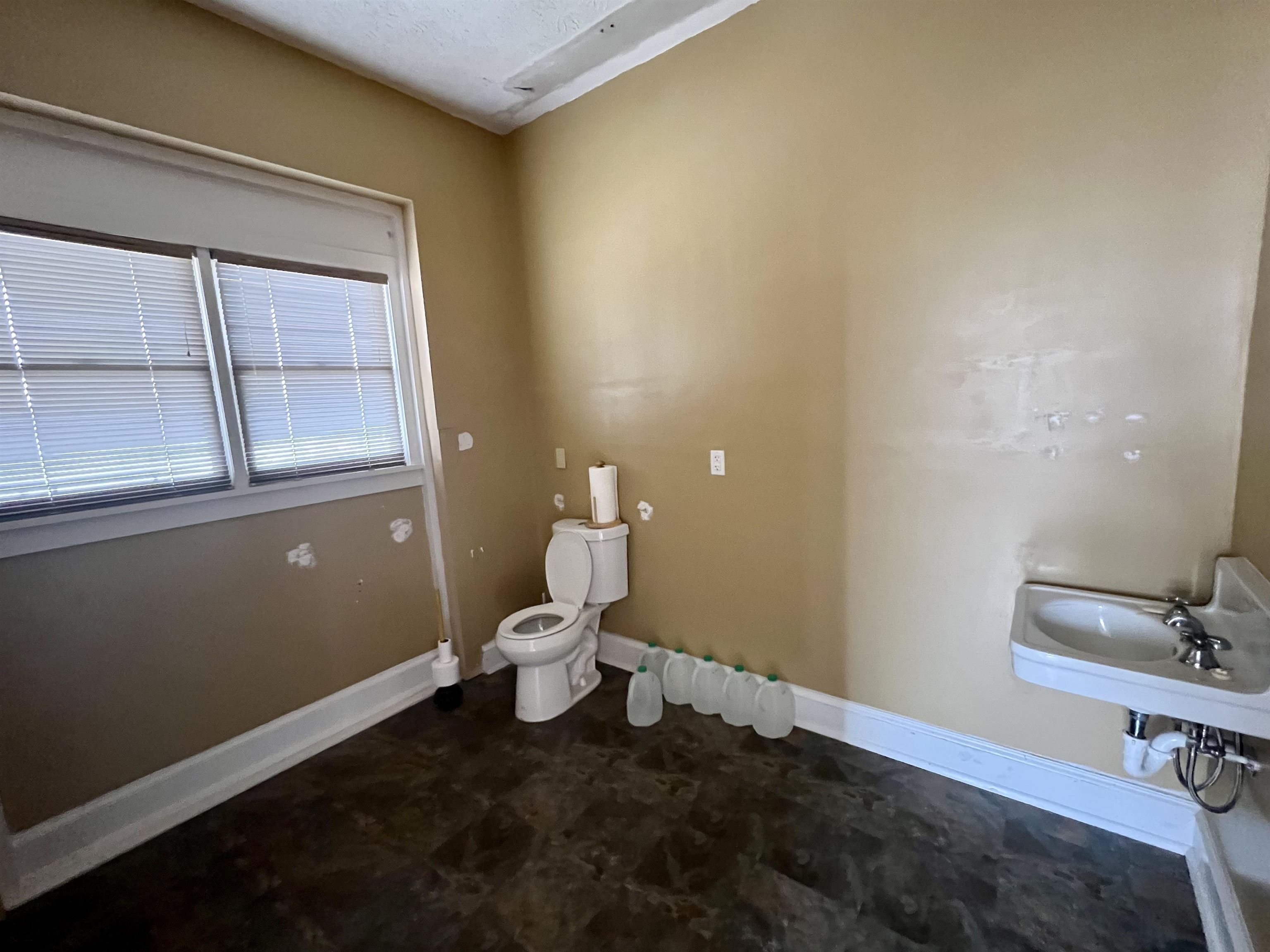133 W Main Street Property Photo 30