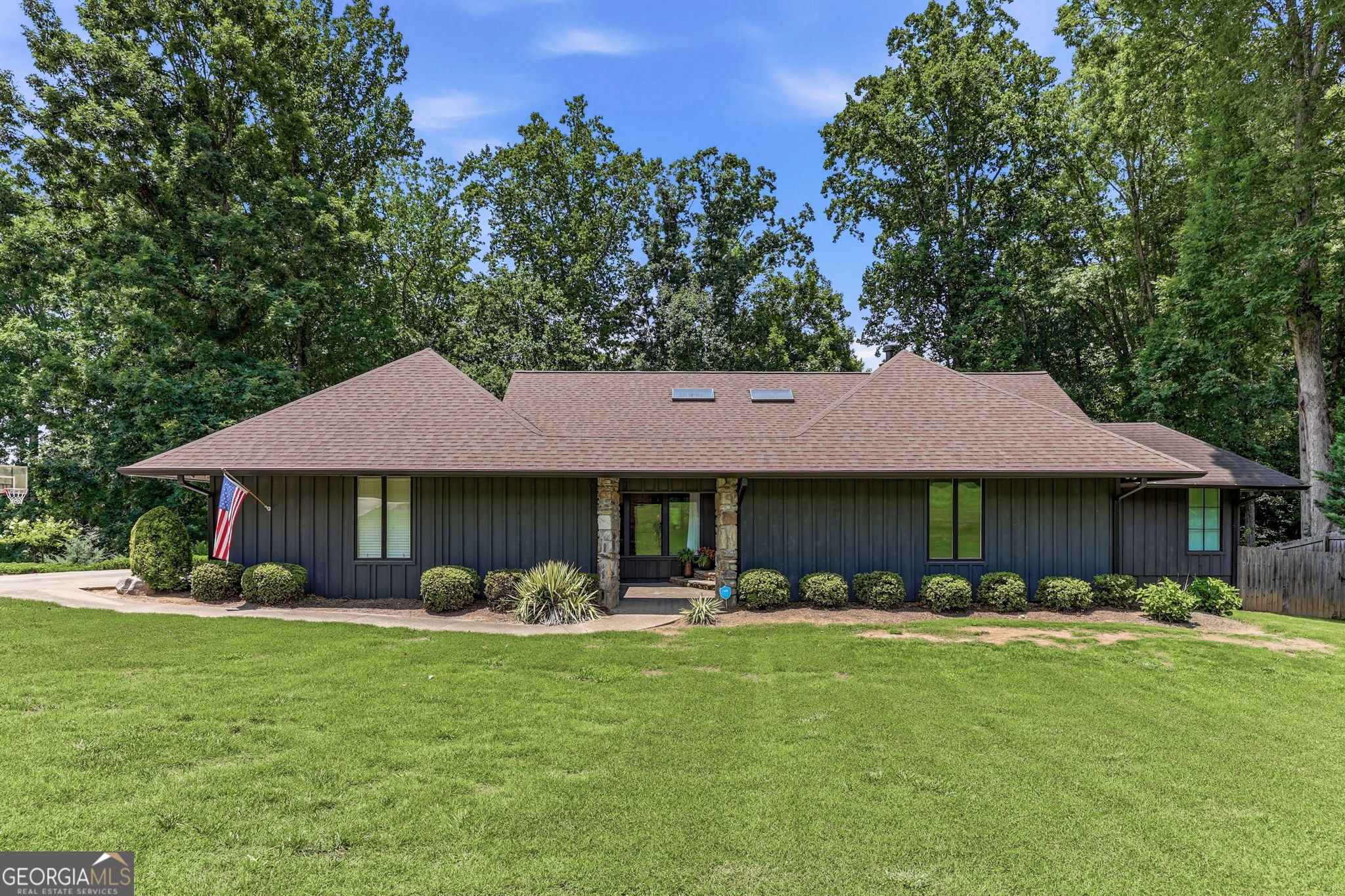 143 Woodlake Drive Property Photo 1