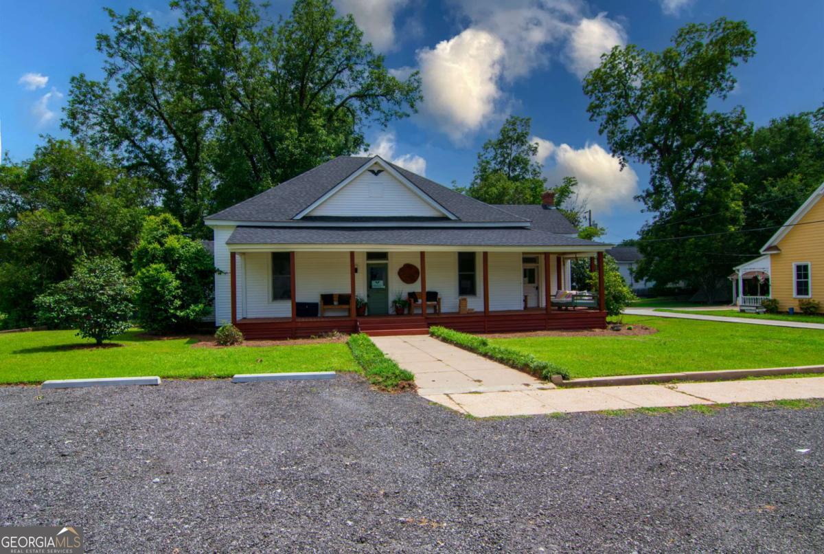 322 Fort Lane # 1 Property Photo 1