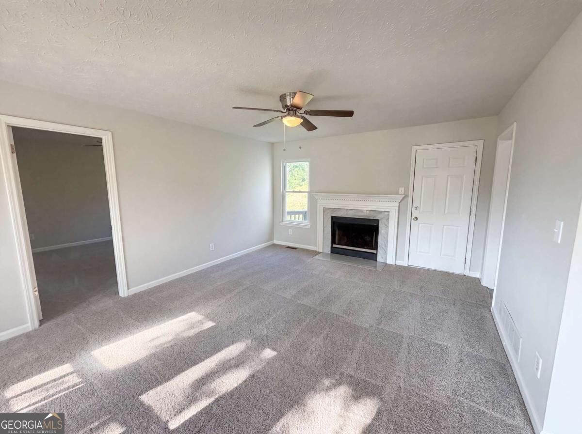 1872 David Drive Property Photo 4