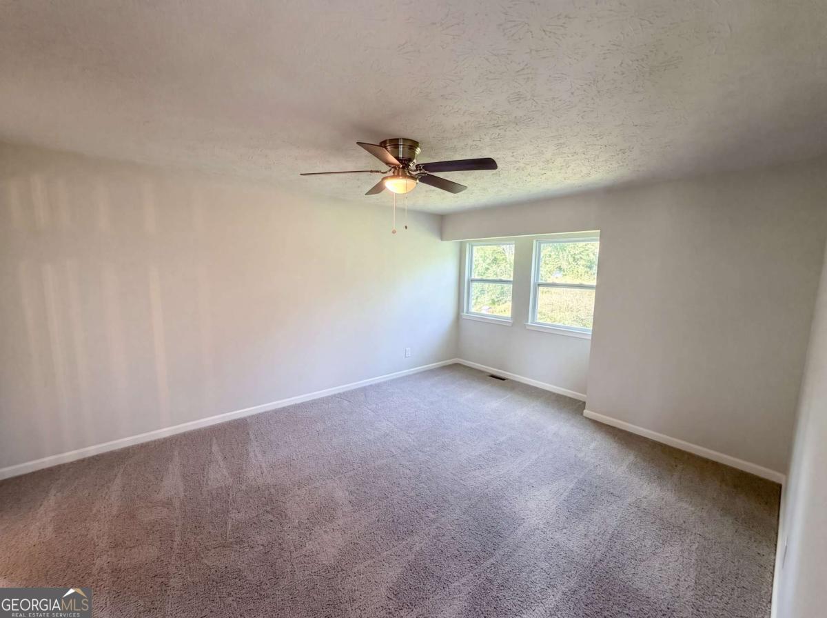 1872 David Drive Property Photo 9