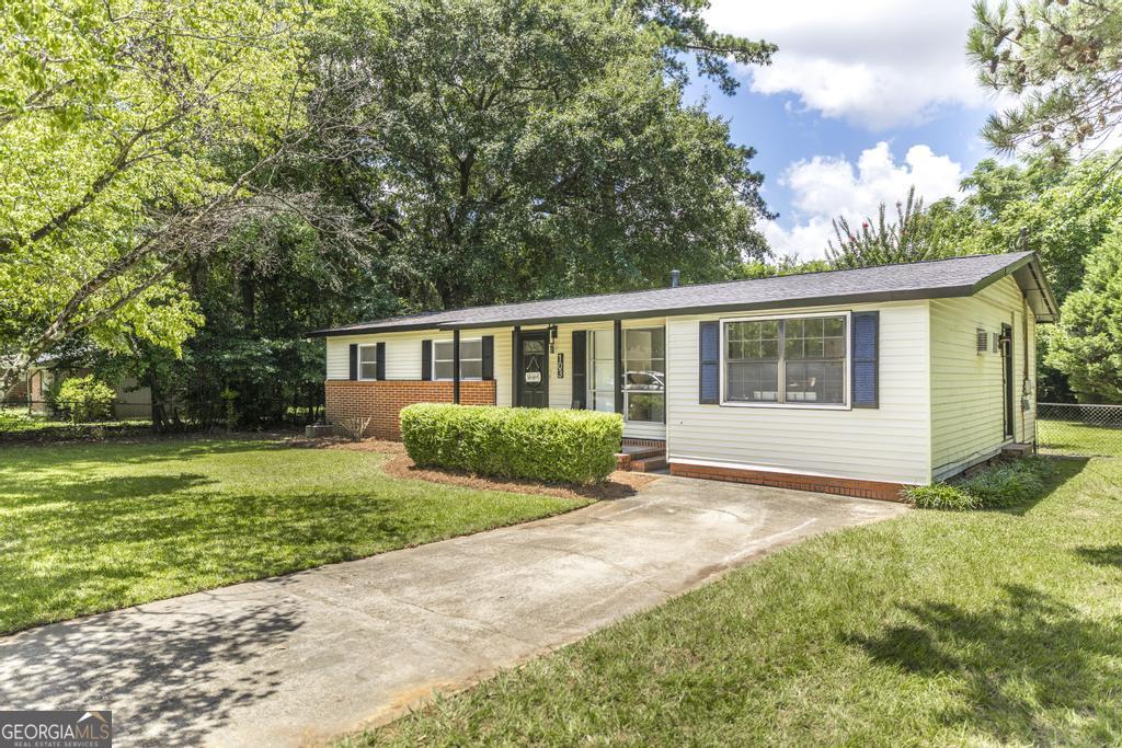 103 Lake Drive Property Photo 3