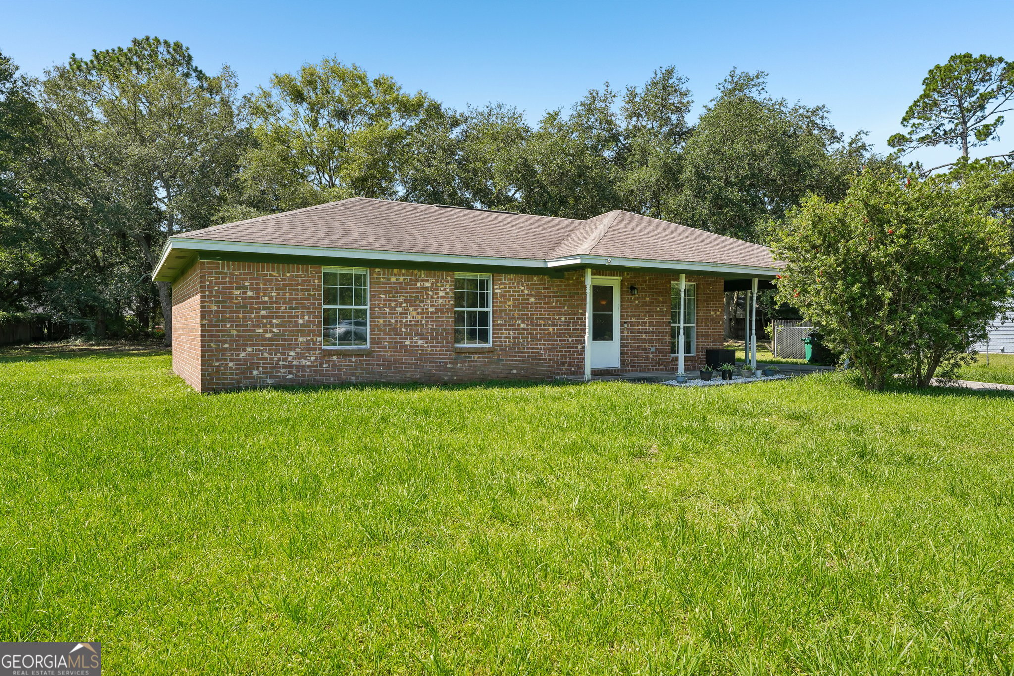 310 Watts Street Property Photo 6