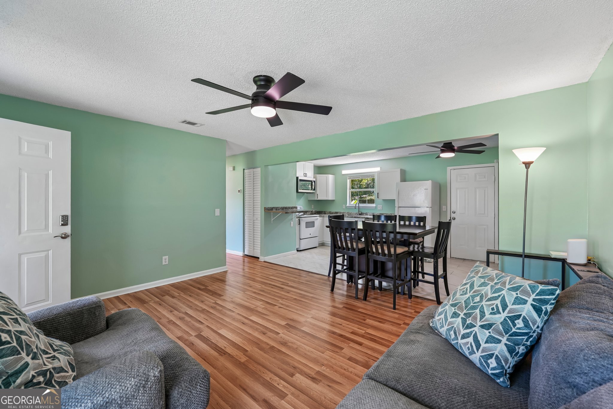310 Watts Street Property Photo 12