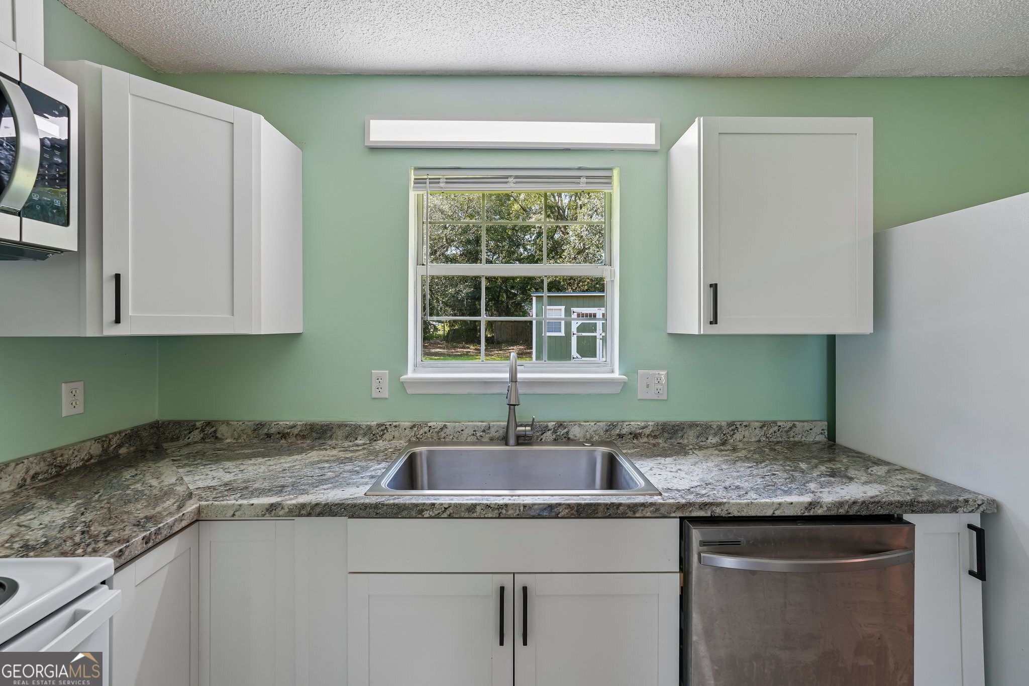 310 Watts Street Property Photo 16