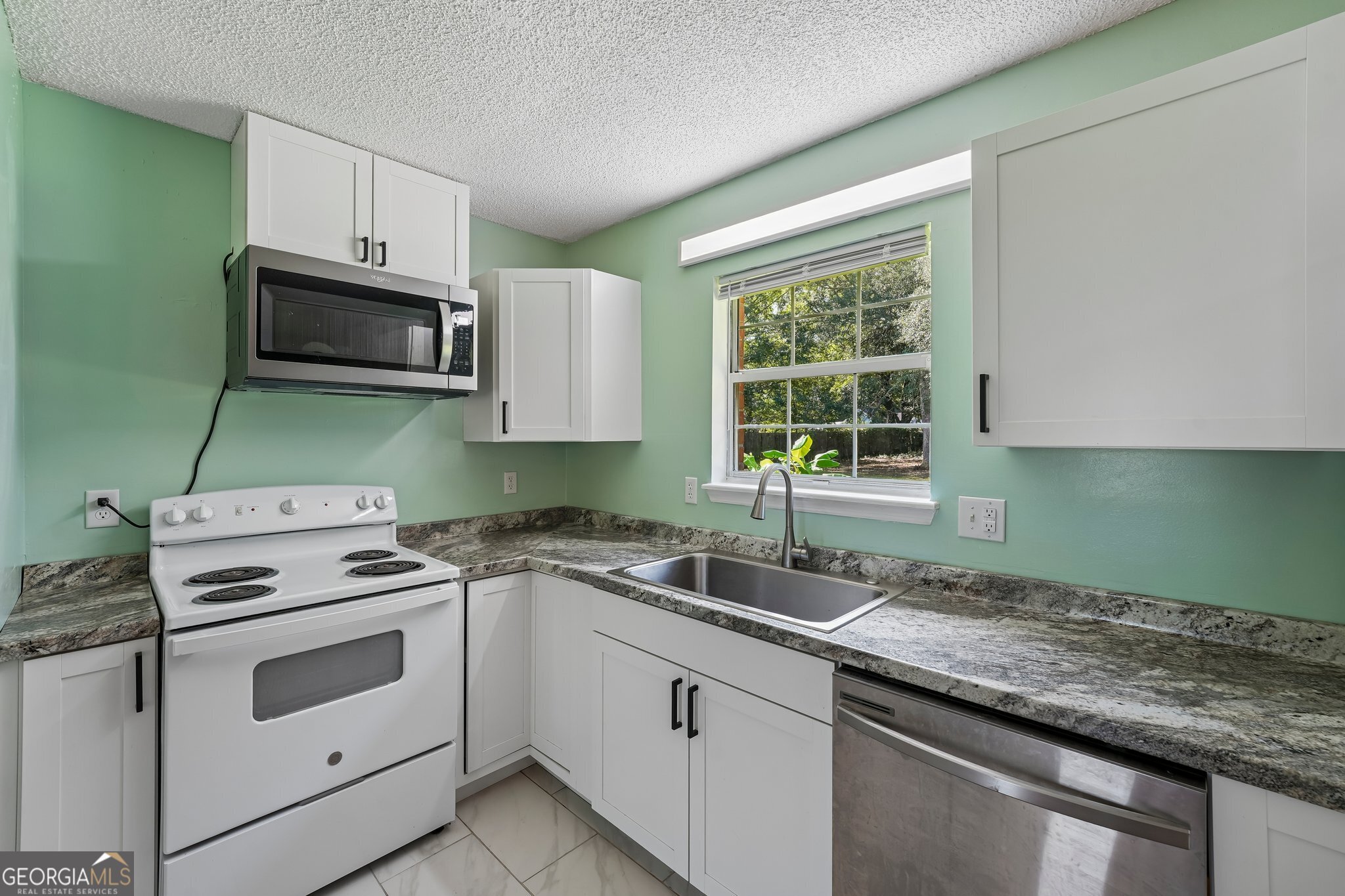 310 Watts Street Property Photo 17