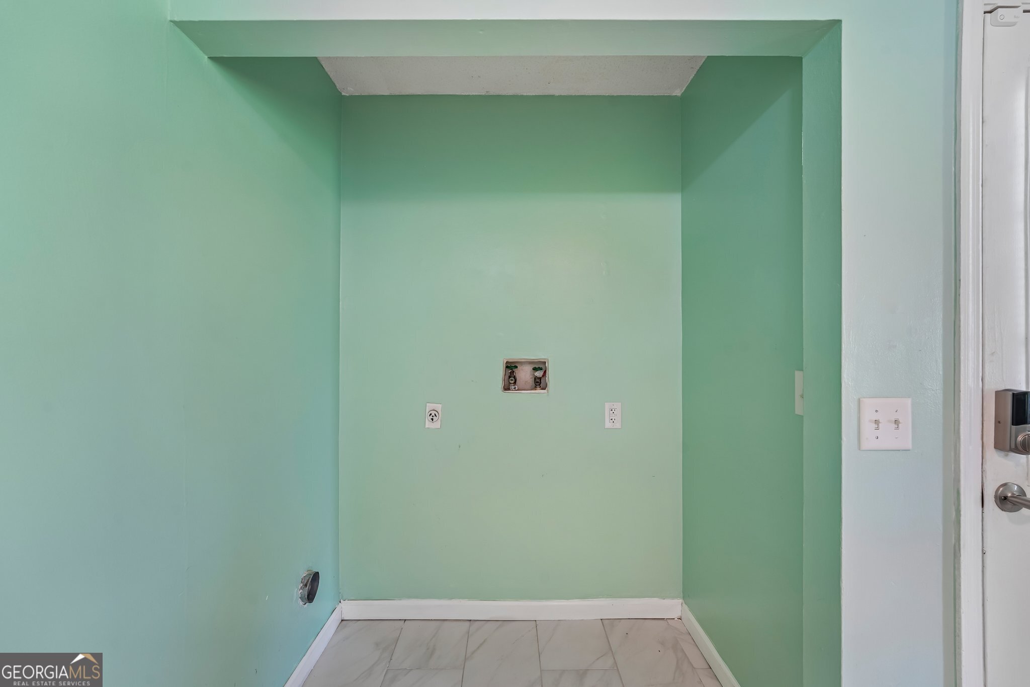 310 Watts Street Property Photo 19