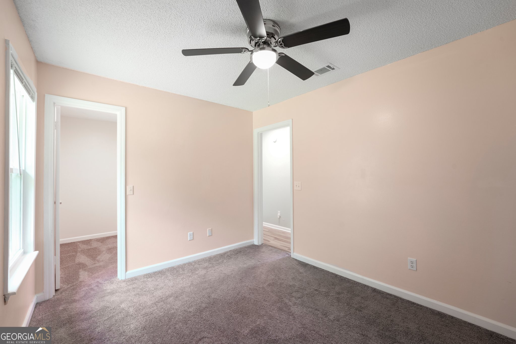 310 Watts Street Property Photo 24