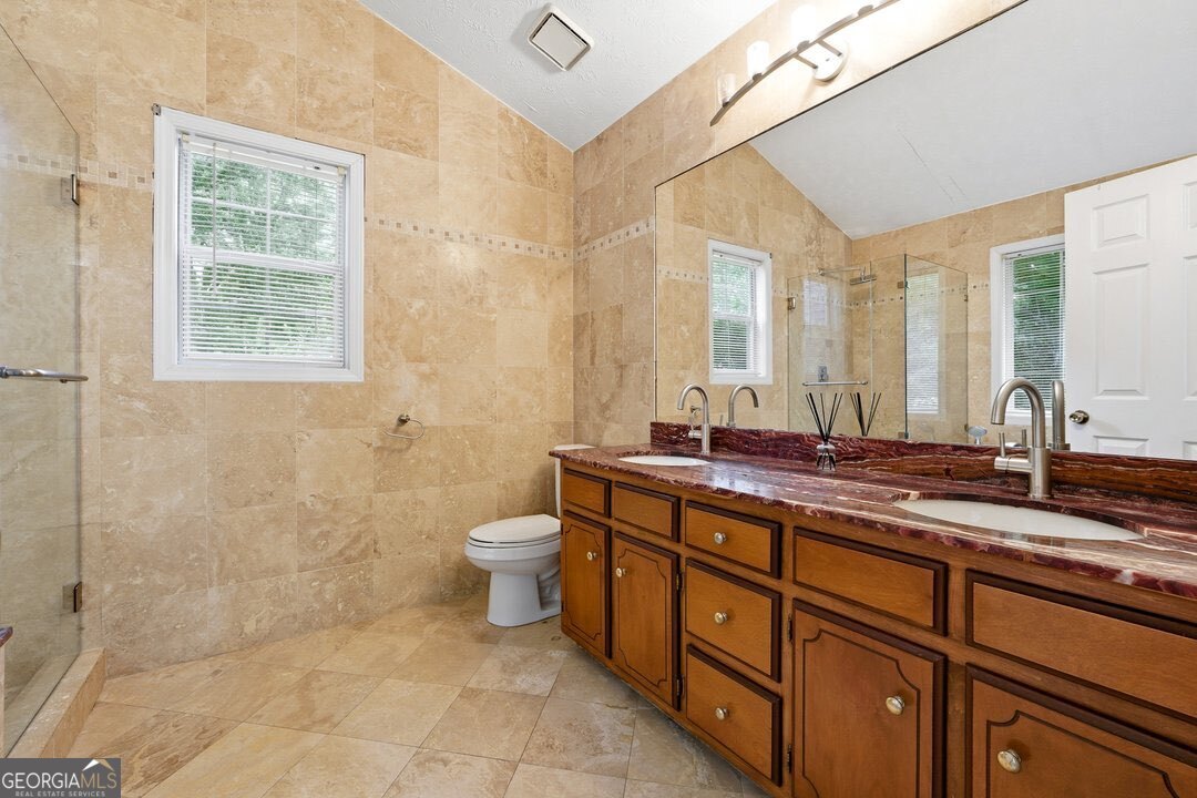 1645 Chase Ridge Lane Property Photo 10