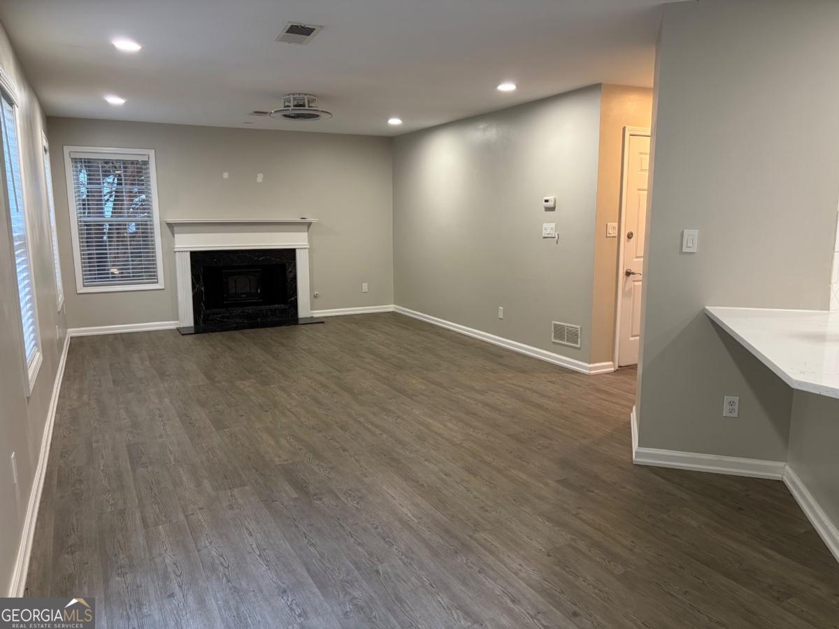 1105 Trumpet Vine Court Se Property Photo 12