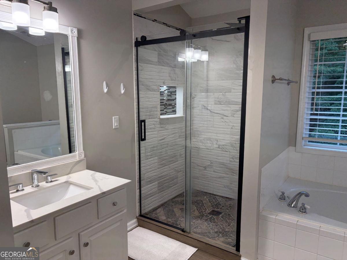 1105 Trumpet Vine Court Se Property Photo 23