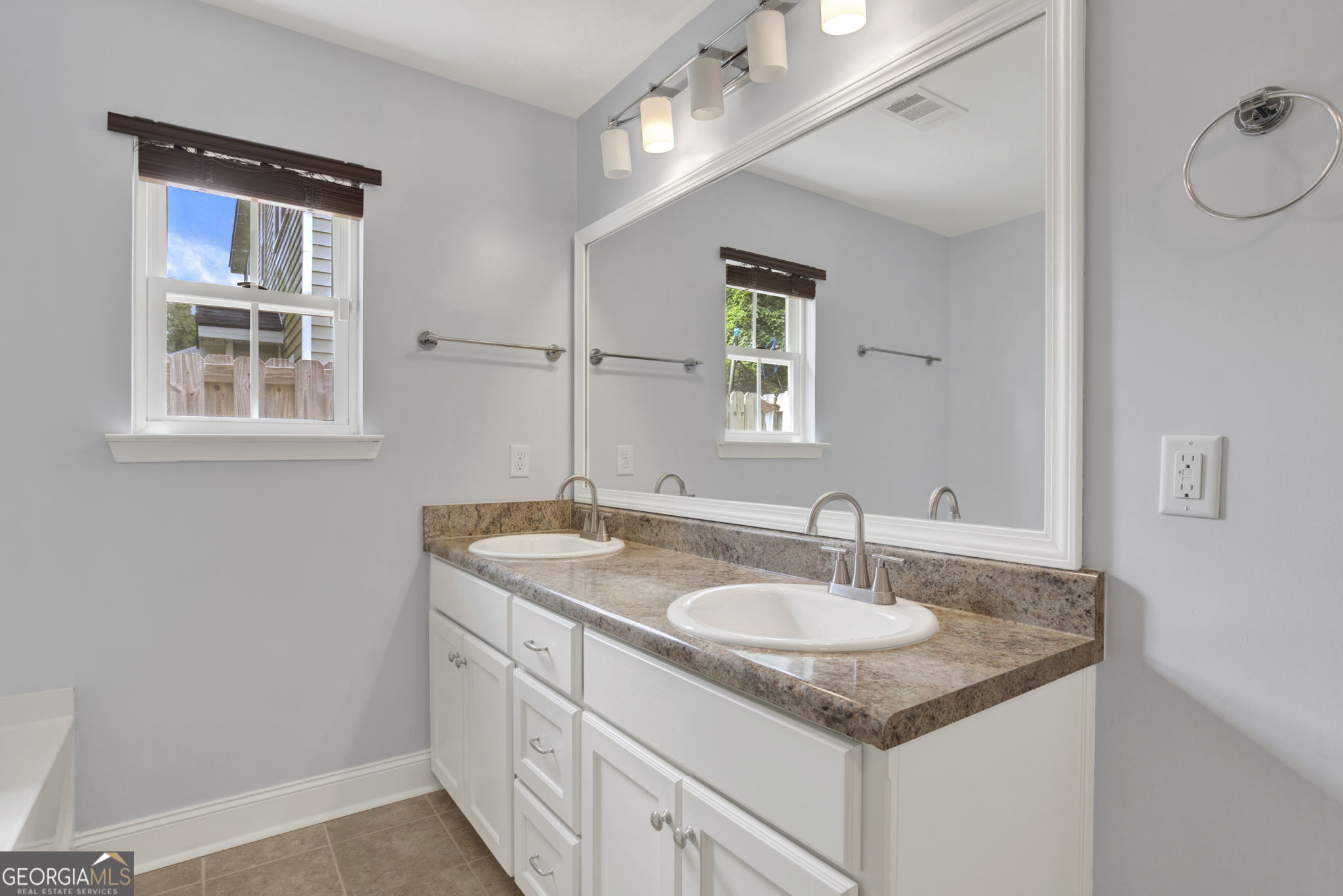 115 Wall Street Property Photo 23