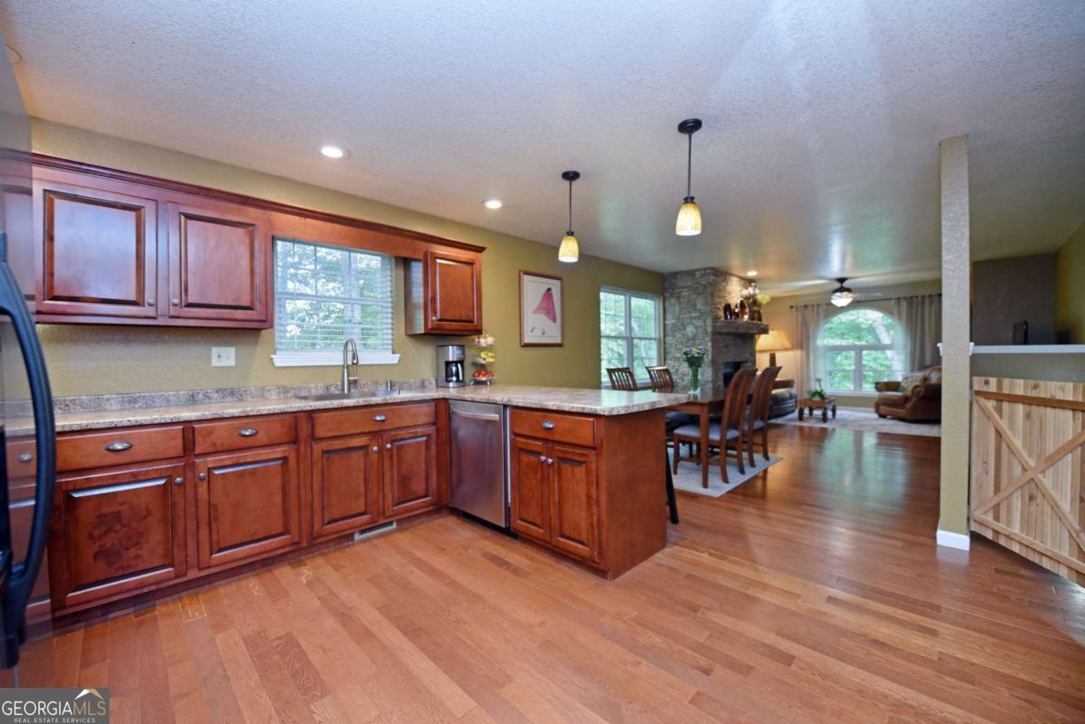 1512 Smithfield Lane Property Photo 11