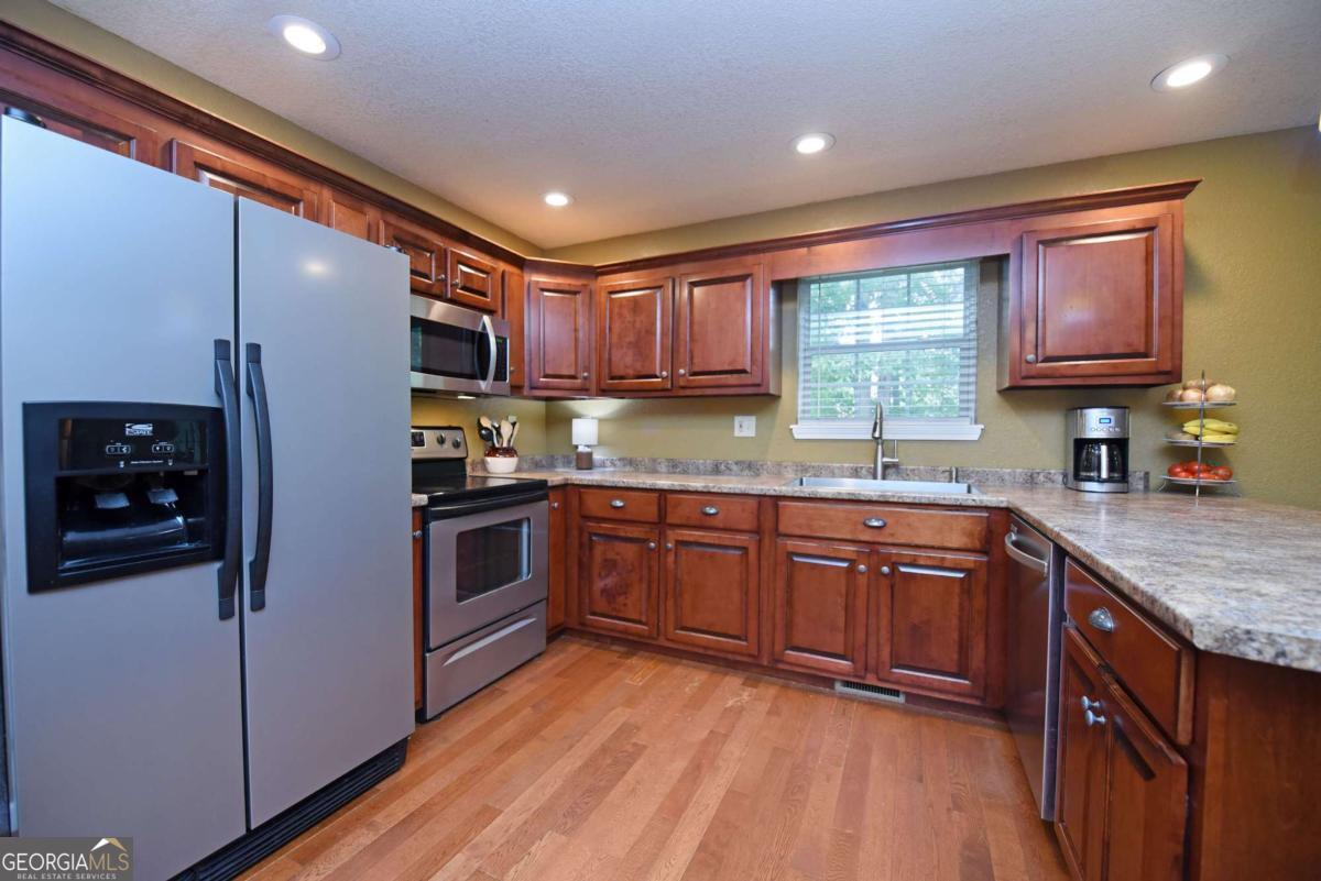 1512 Smithfield Lane Property Photo 12