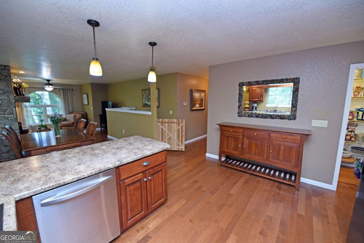 1512 Smithfield Lane Property Photo 13