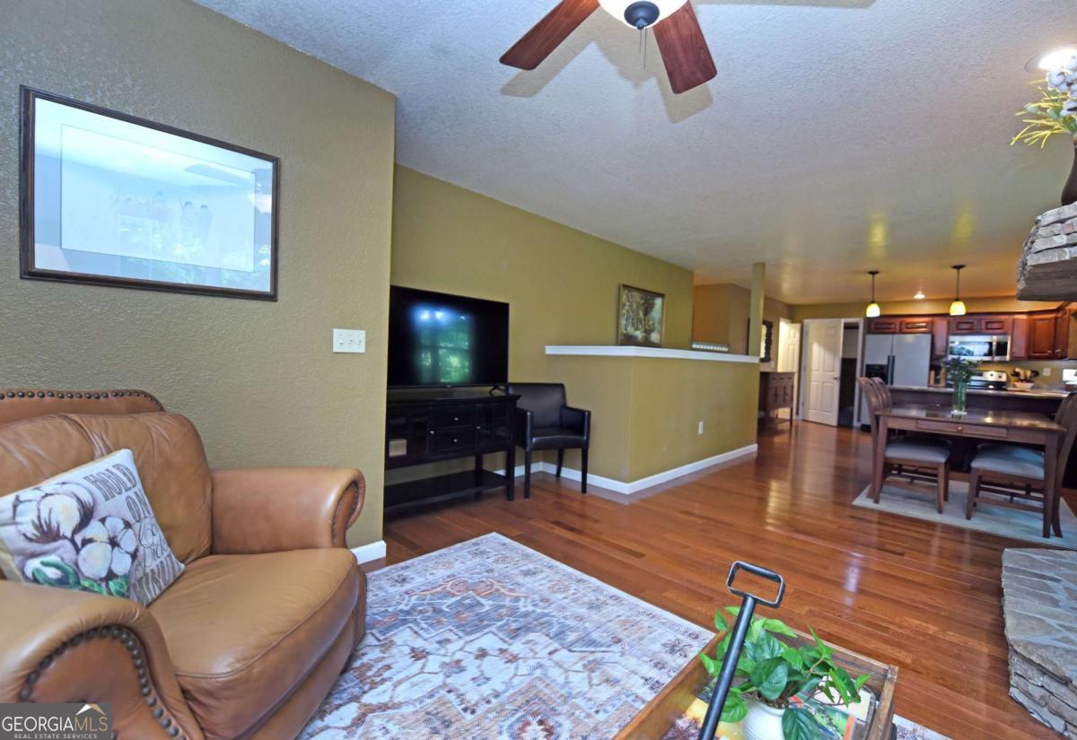 1512 Smithfield Lane Property Photo 18