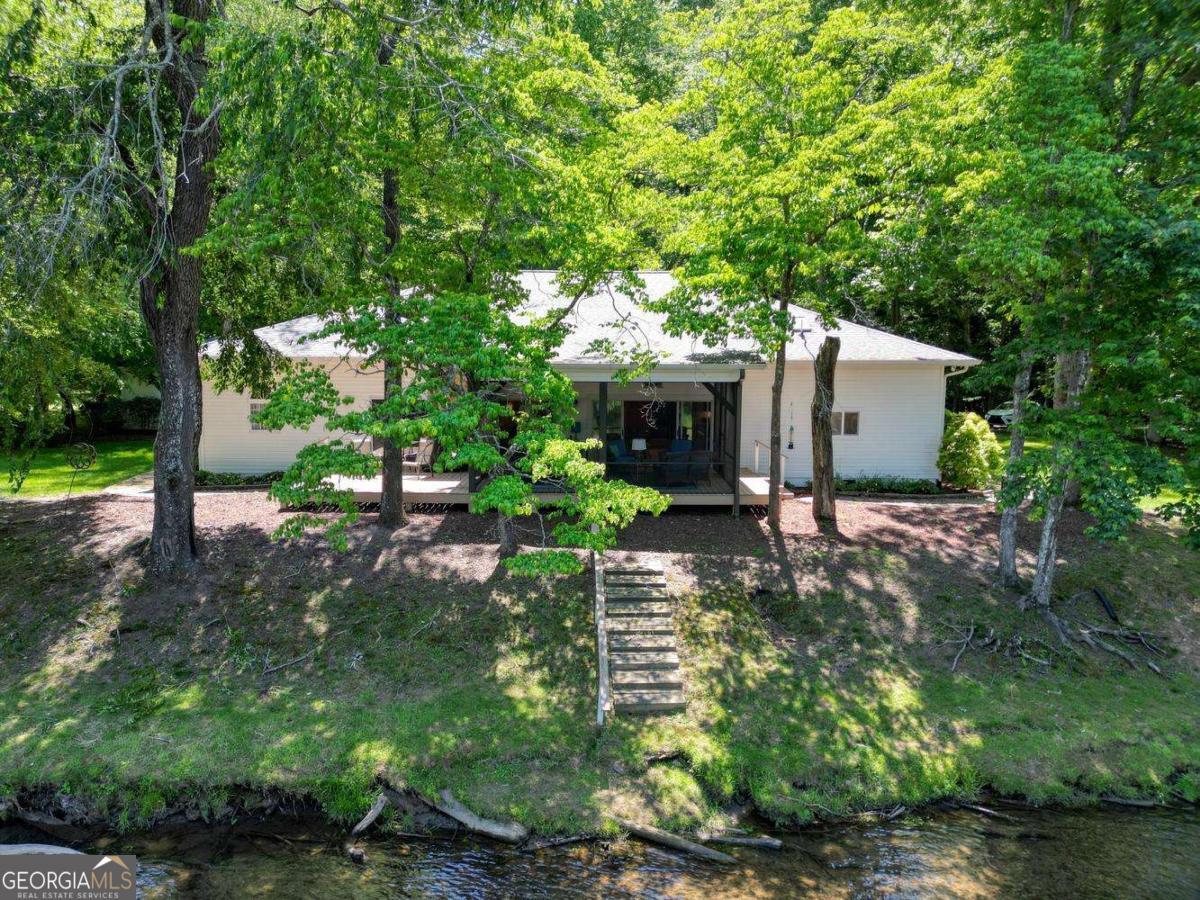 198 Riverbend Drive Property Photo 1