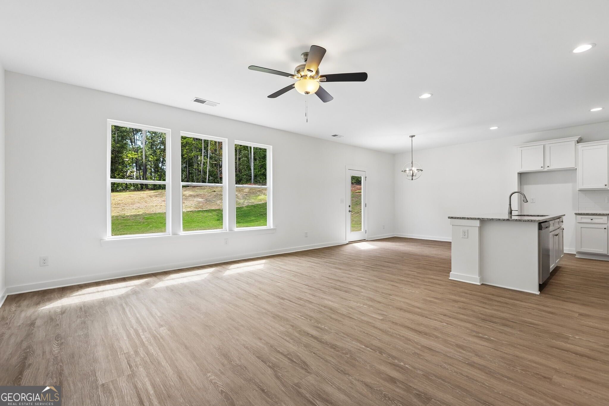 200 Eryn Terrace Property Photo 6