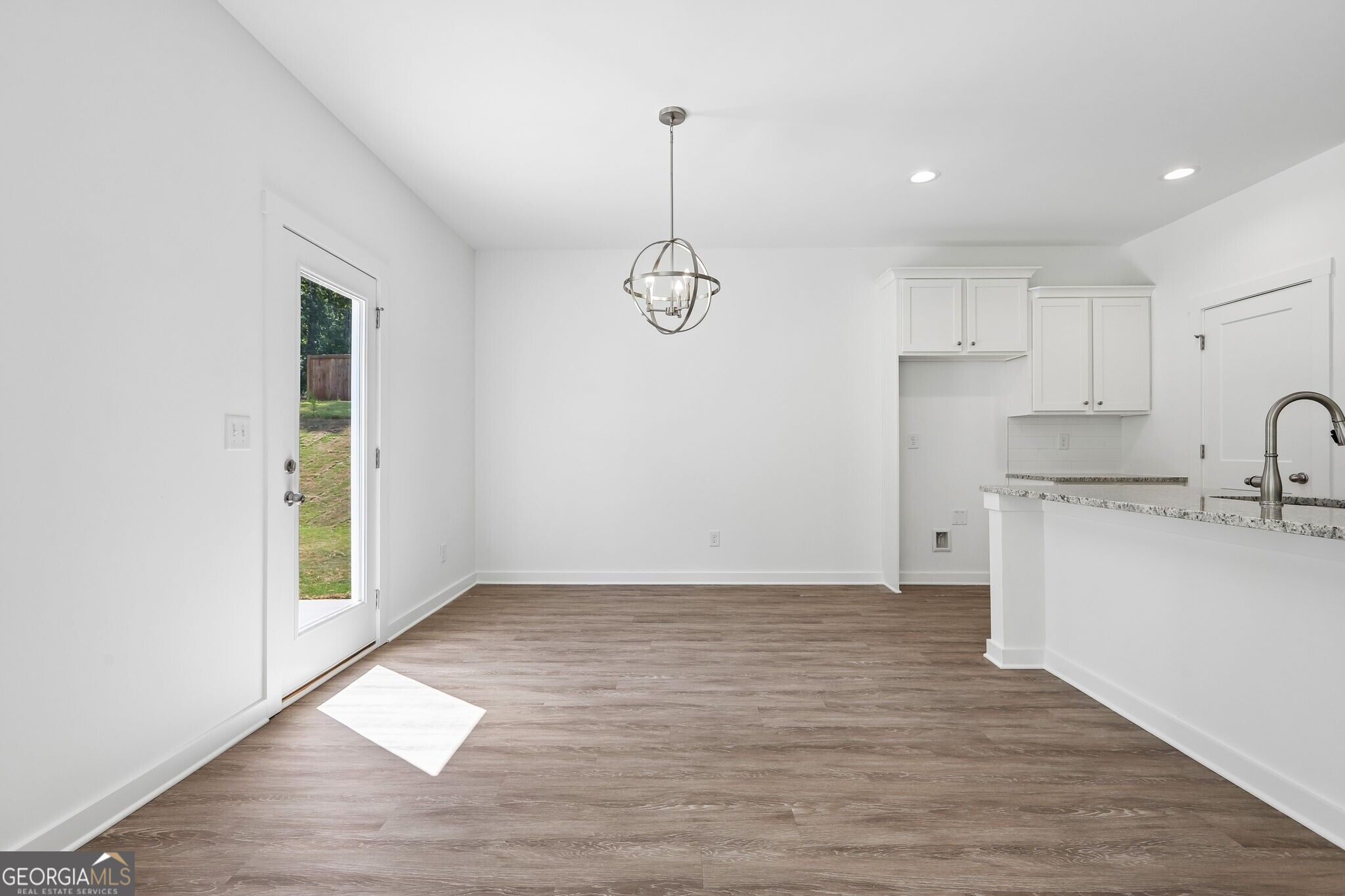 200 Eryn Terrace Property Photo 8