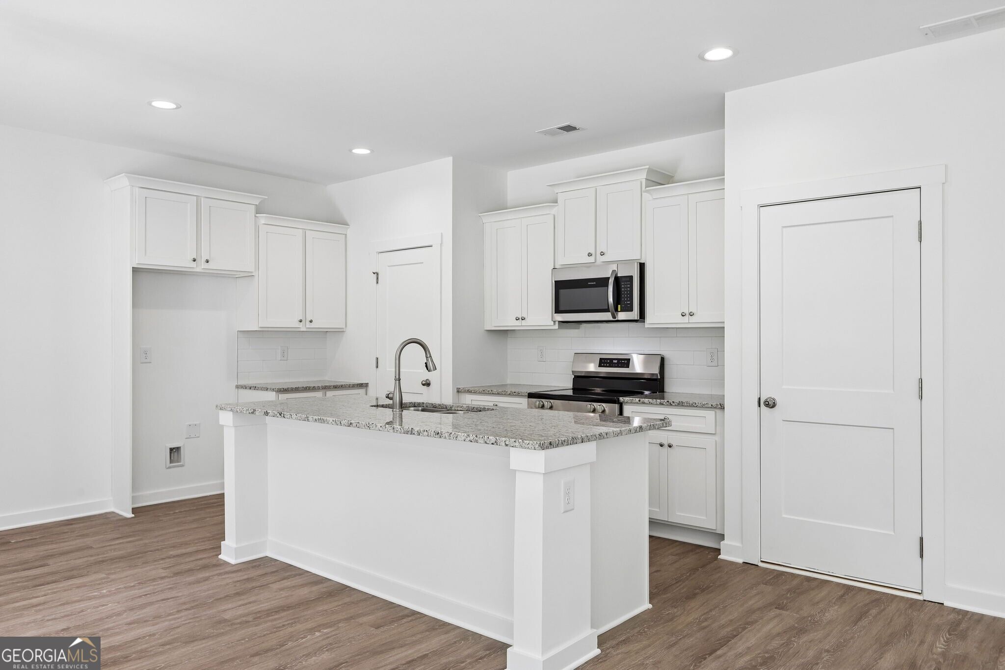 200 Eryn Terrace Property Photo 10