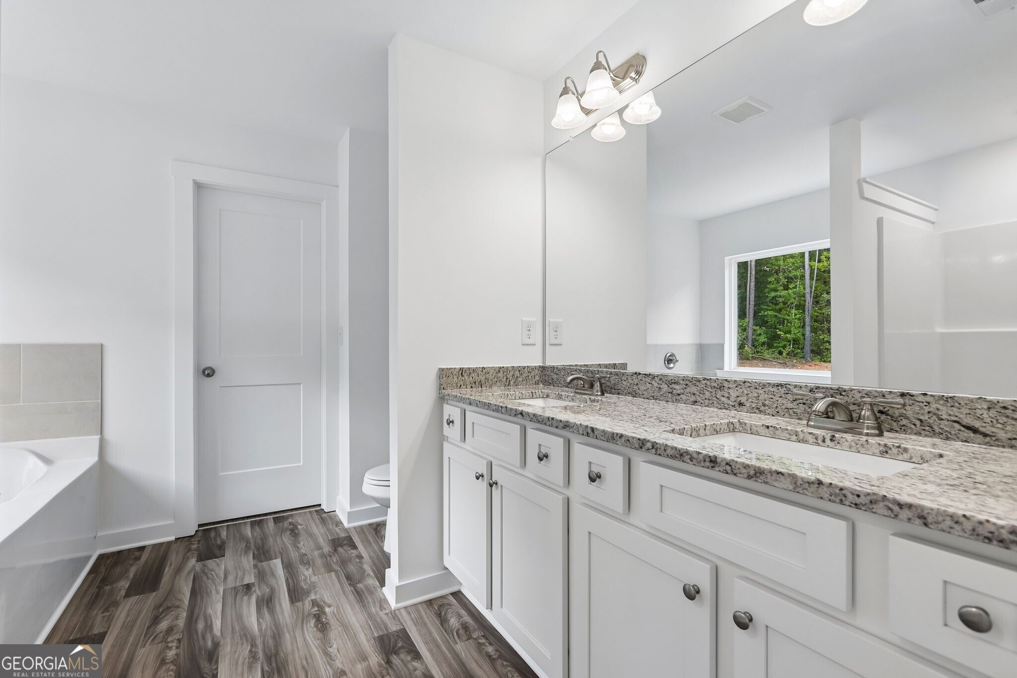 200 Eryn Terrace Property Photo 20