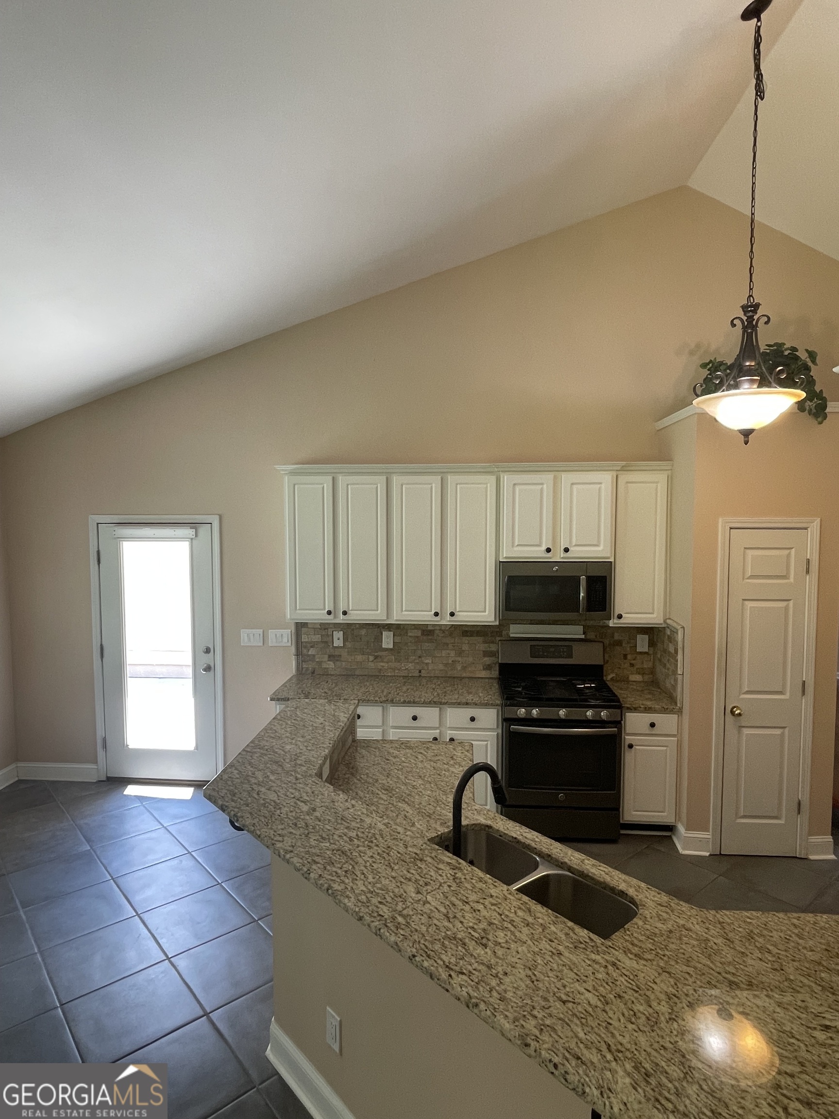 420 Starfire Court Property Photo 6
