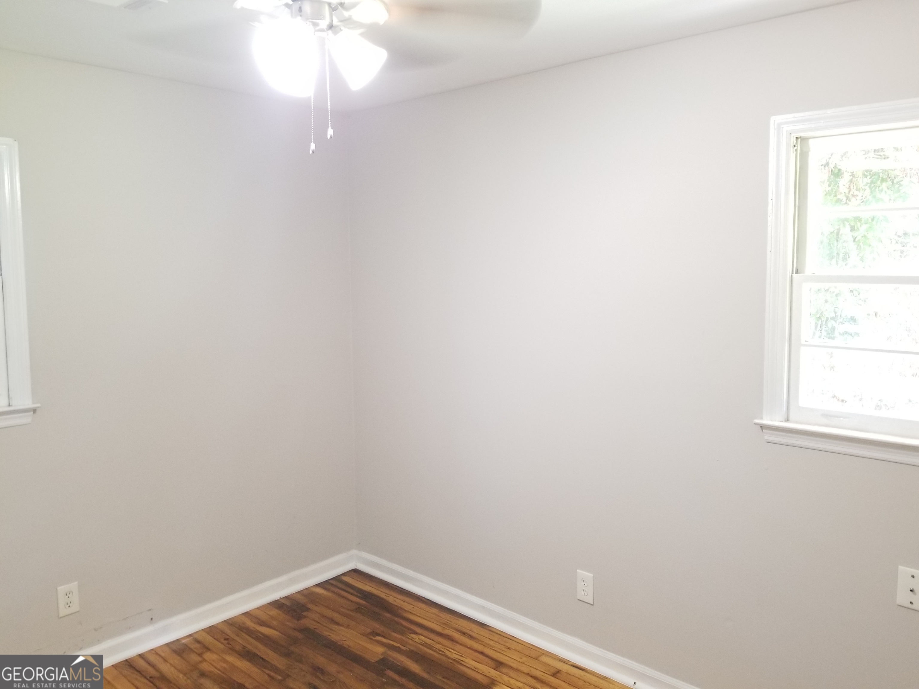 2581 Oak Circle Property Photo 7