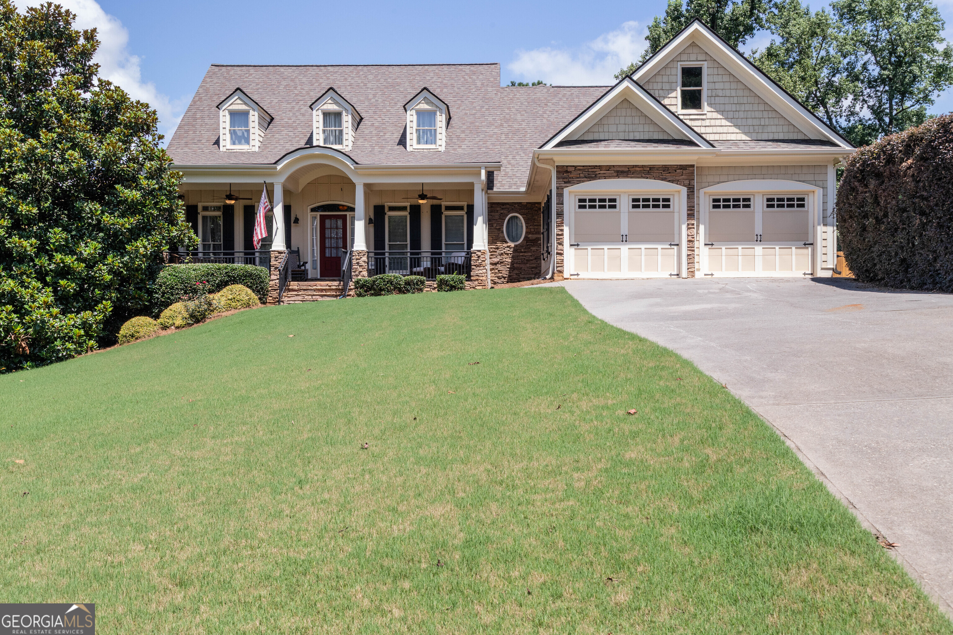 11 Watertstone Drive Property Photo 1