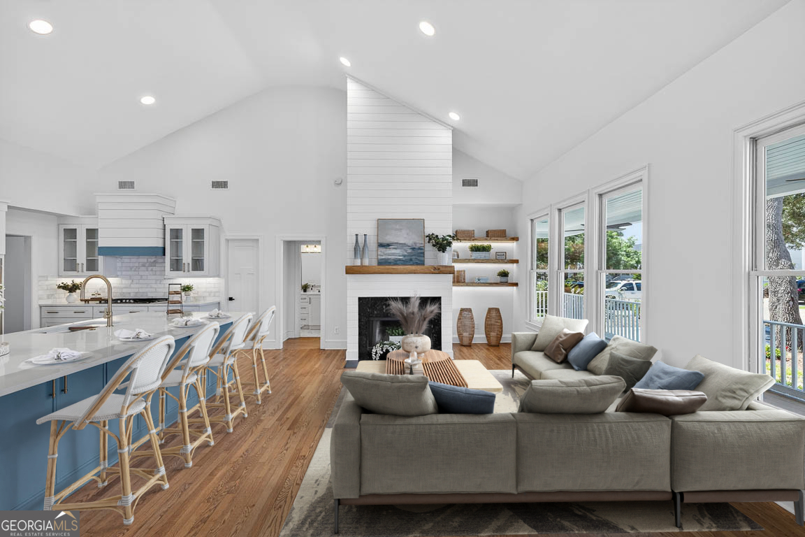 107 Seaside Circle Property Photo 7